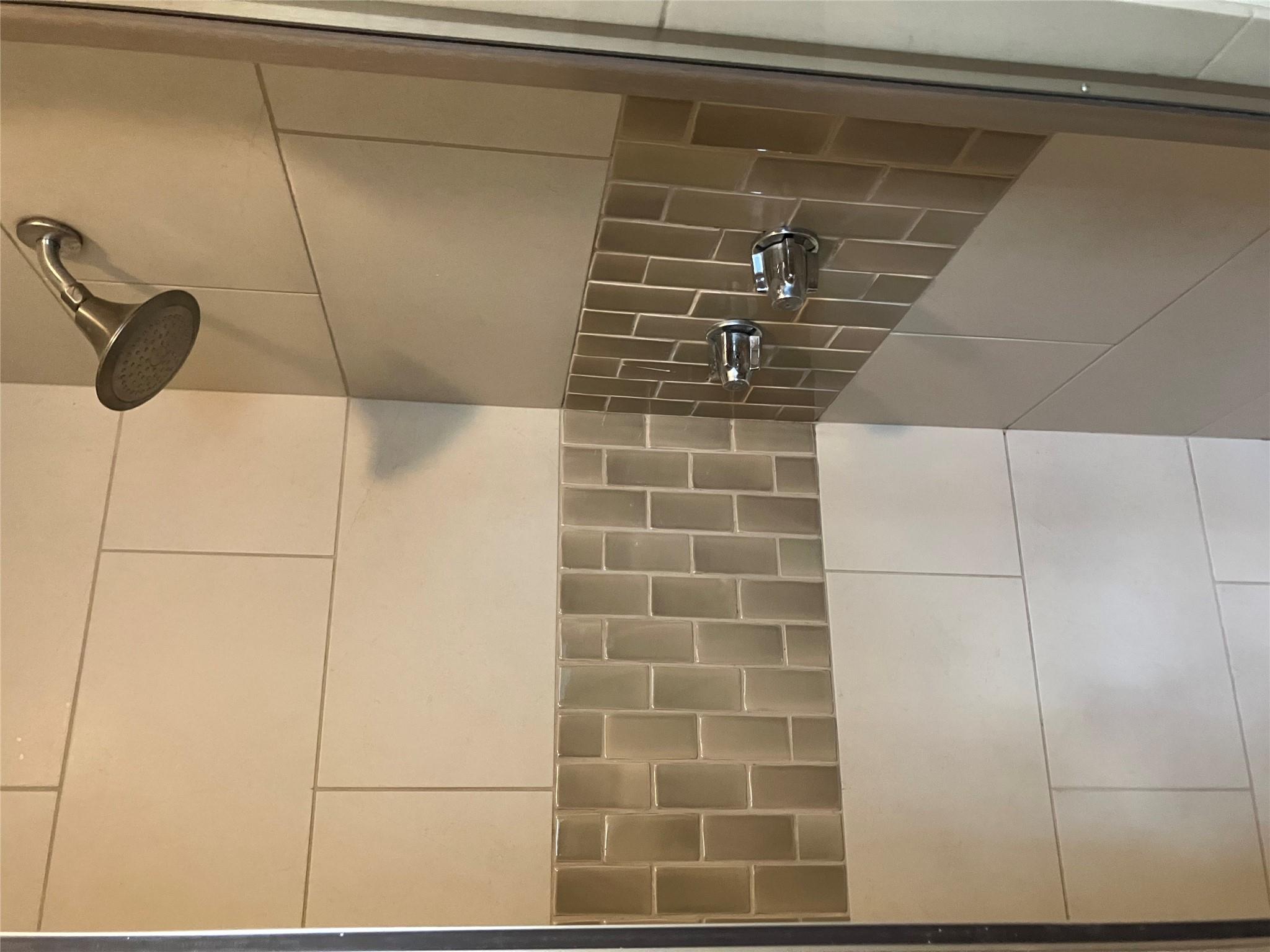 1921 W 39th St, Austin, TX 78731