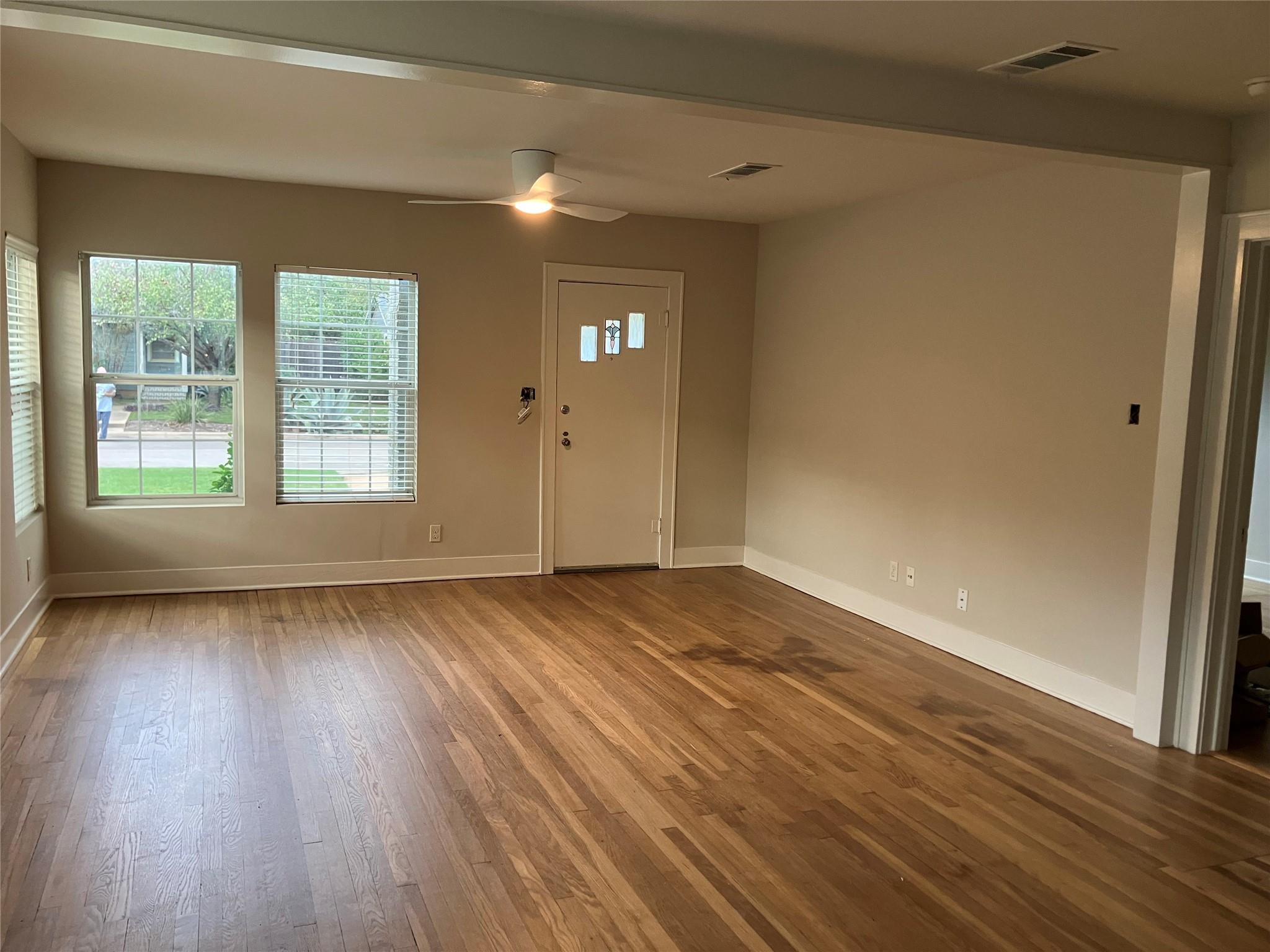 1921 W 39th St, Austin, TX 78731