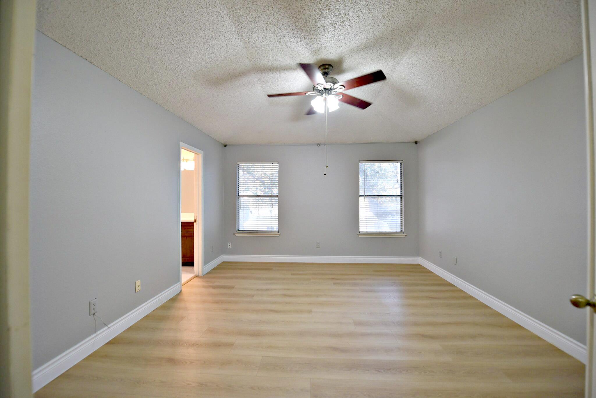 12903 Humphrey Dr, Austin, TX 78729