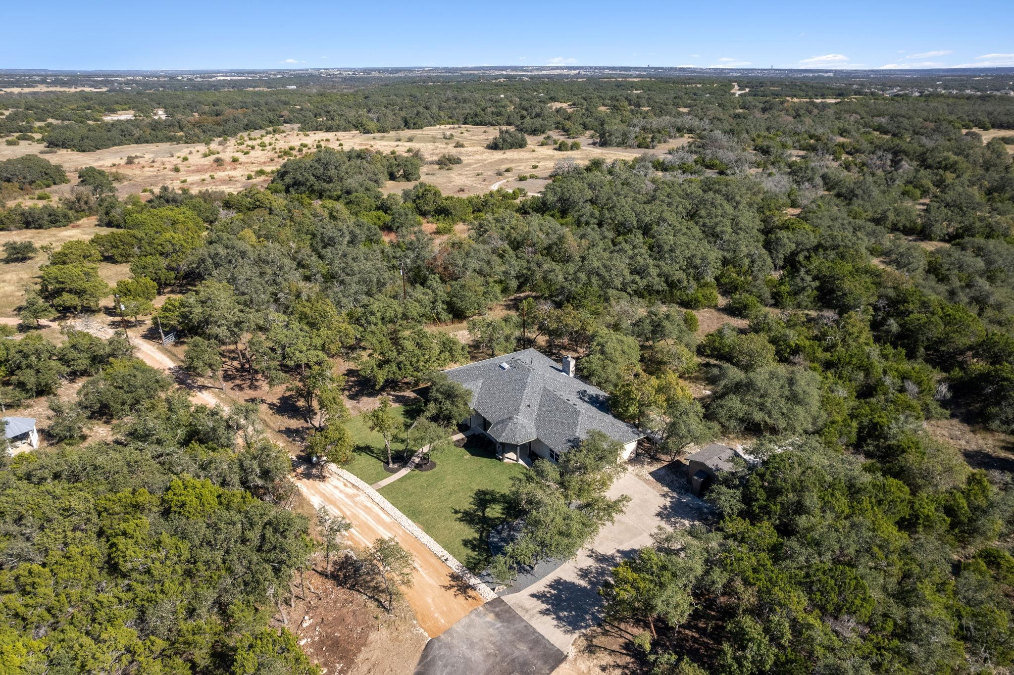 496 Spoonts Ln, Liberty Hill, TX 78642