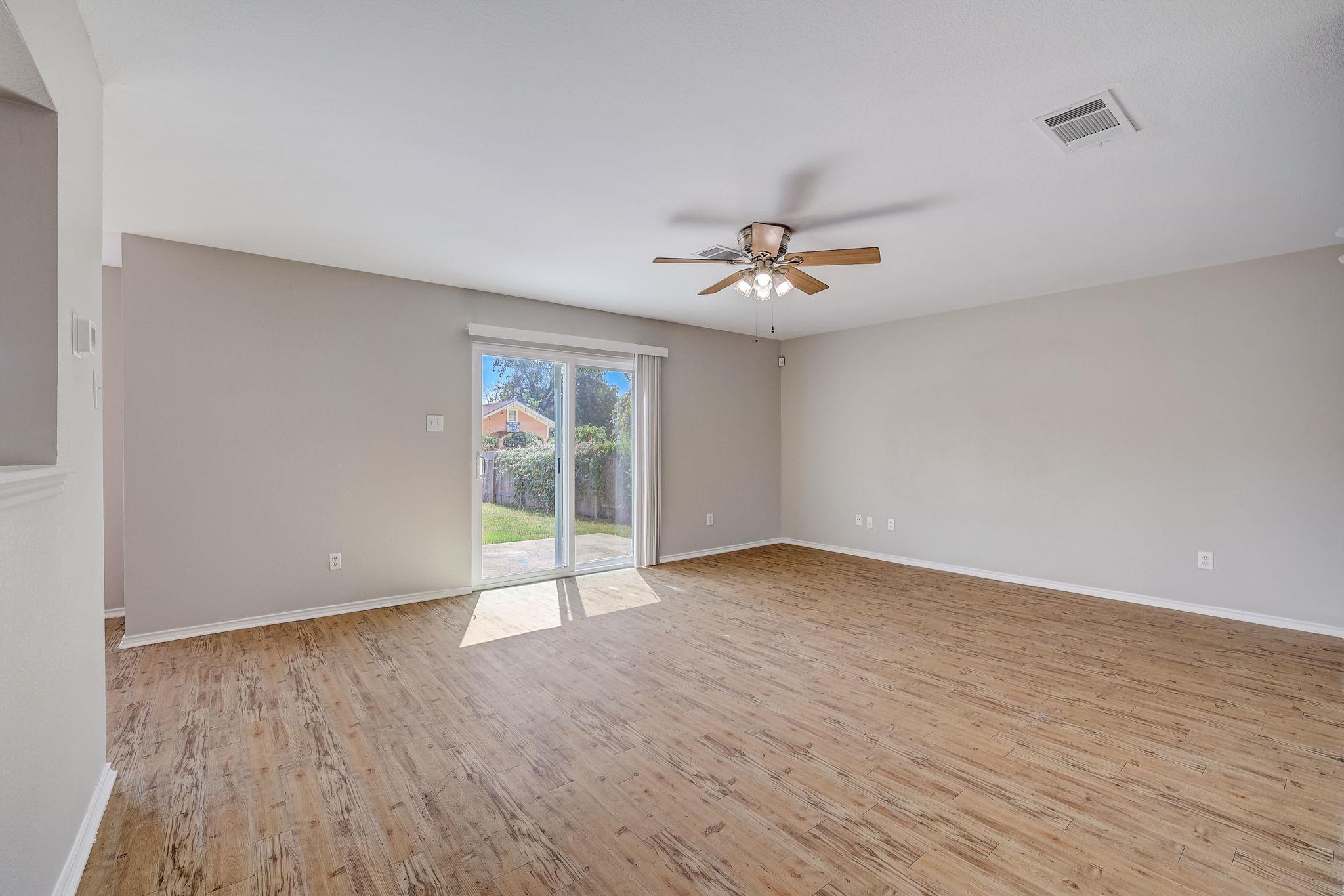 314 Bello Dr, Leander, TX 78641