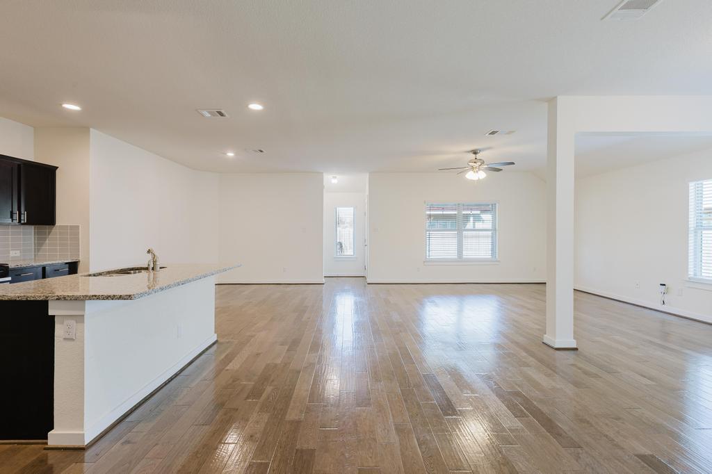 11920 Emerald Springs Ln, Manor, TX 78653