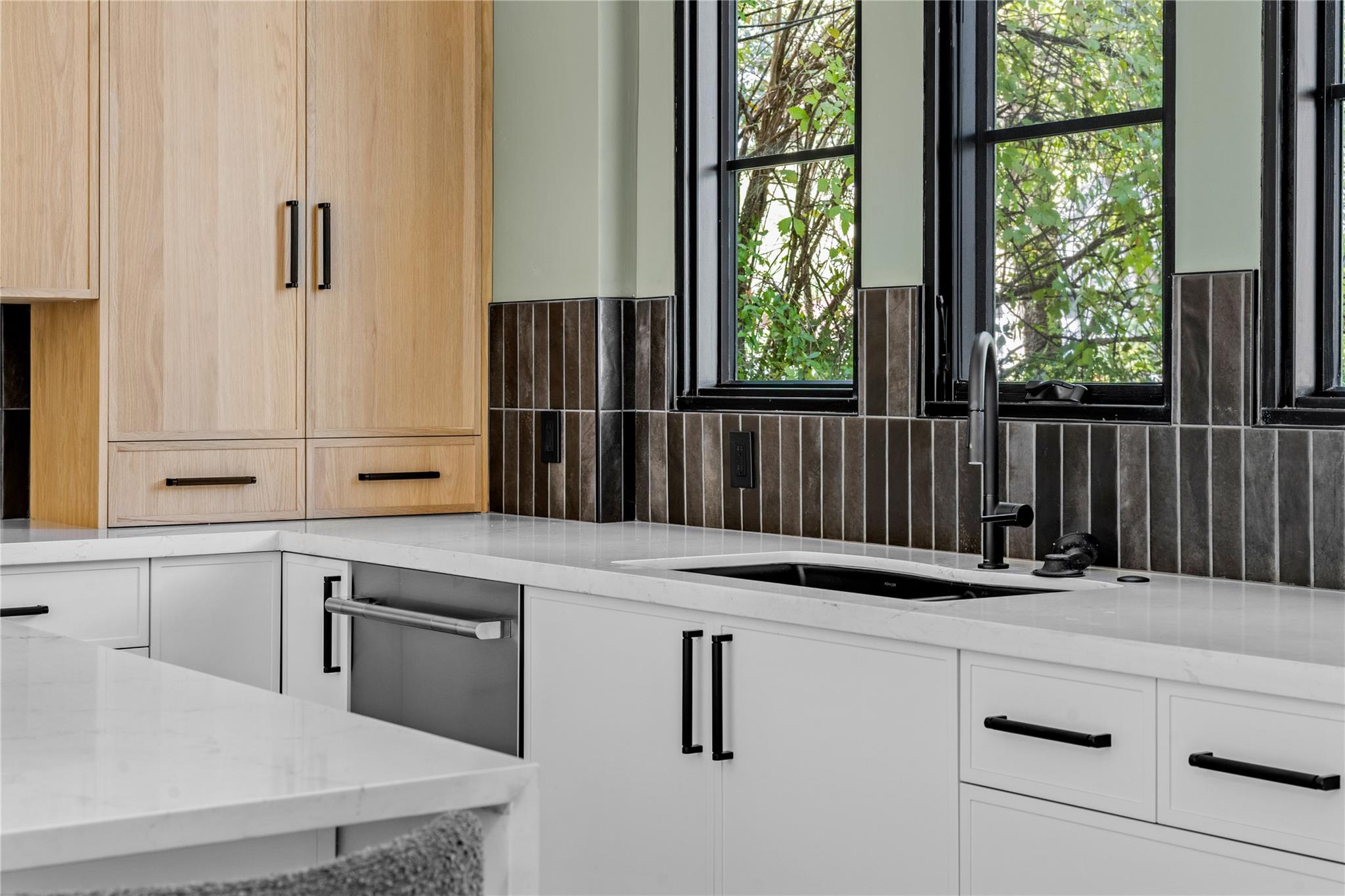 705 E 50th St, Austin, TX 78751