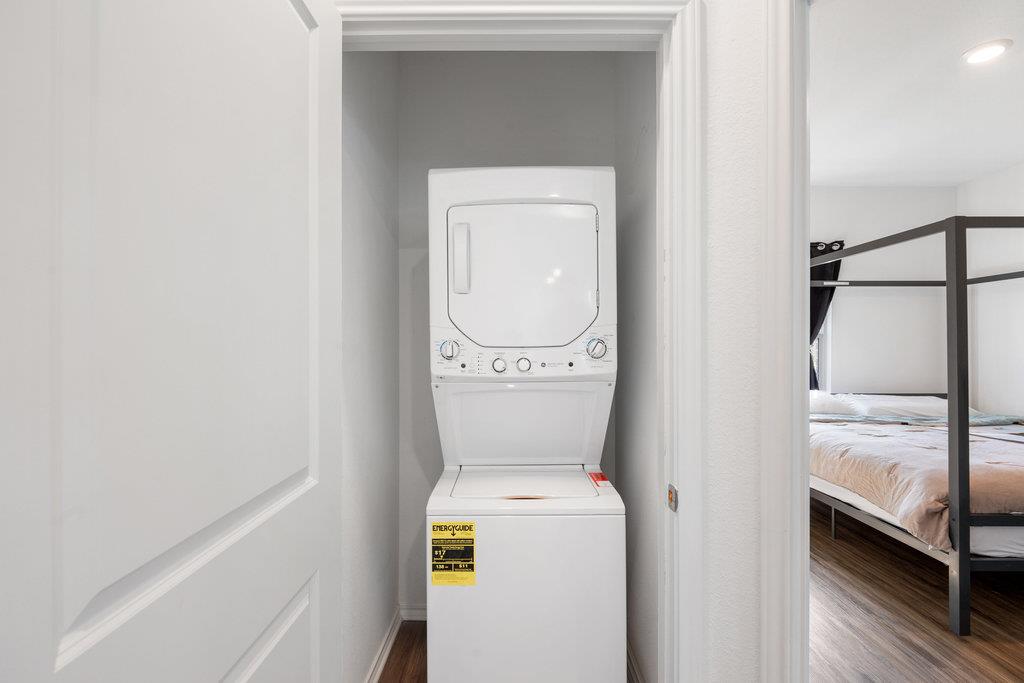 266 George Neggan Ln, Bastrop, TX 78602