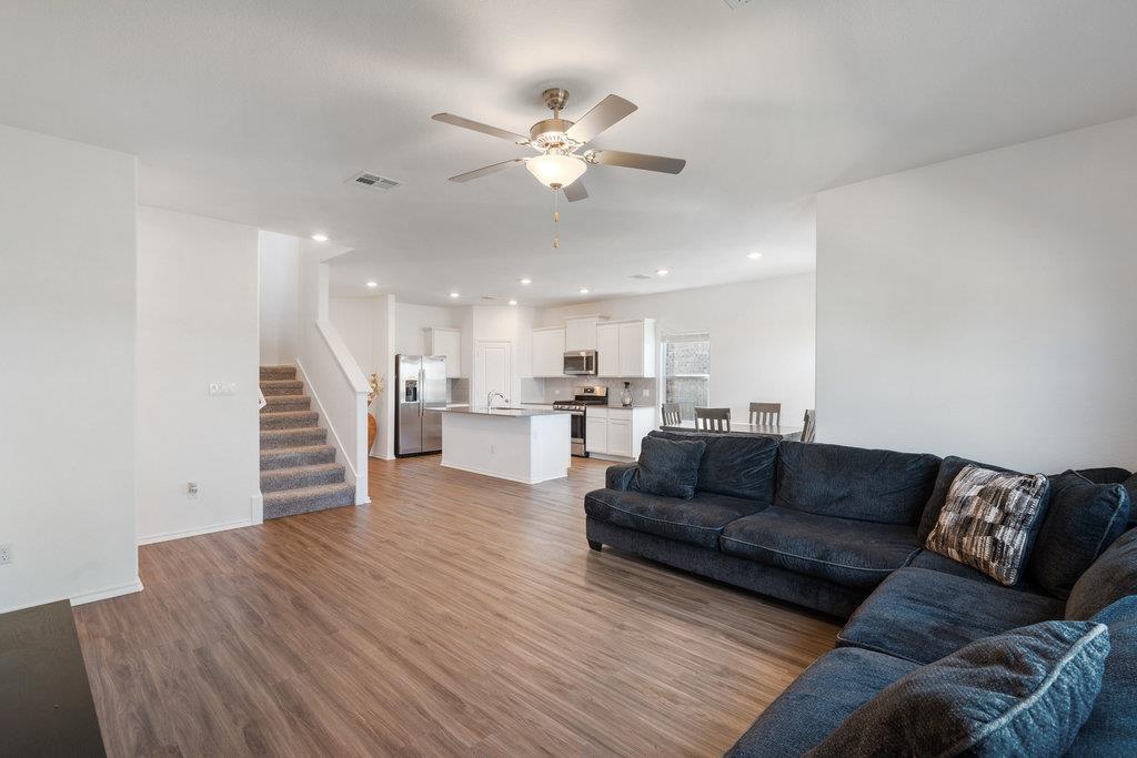 266 George Neggan Ln, Bastrop, TX 78602