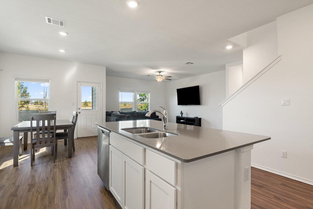 266 George Neggan Ln, Bastrop, TX 78602