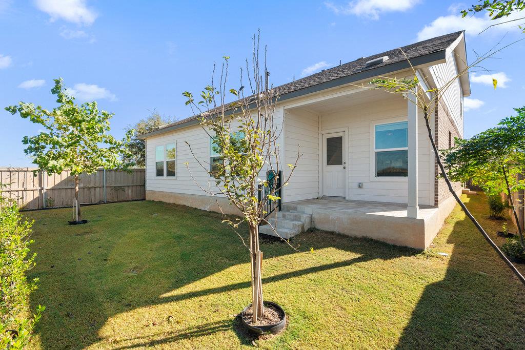 266 George Neggan Ln, Bastrop, TX 78602