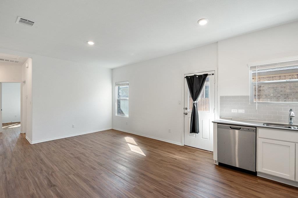 266 George Neggan Ln, Bastrop, TX 78602