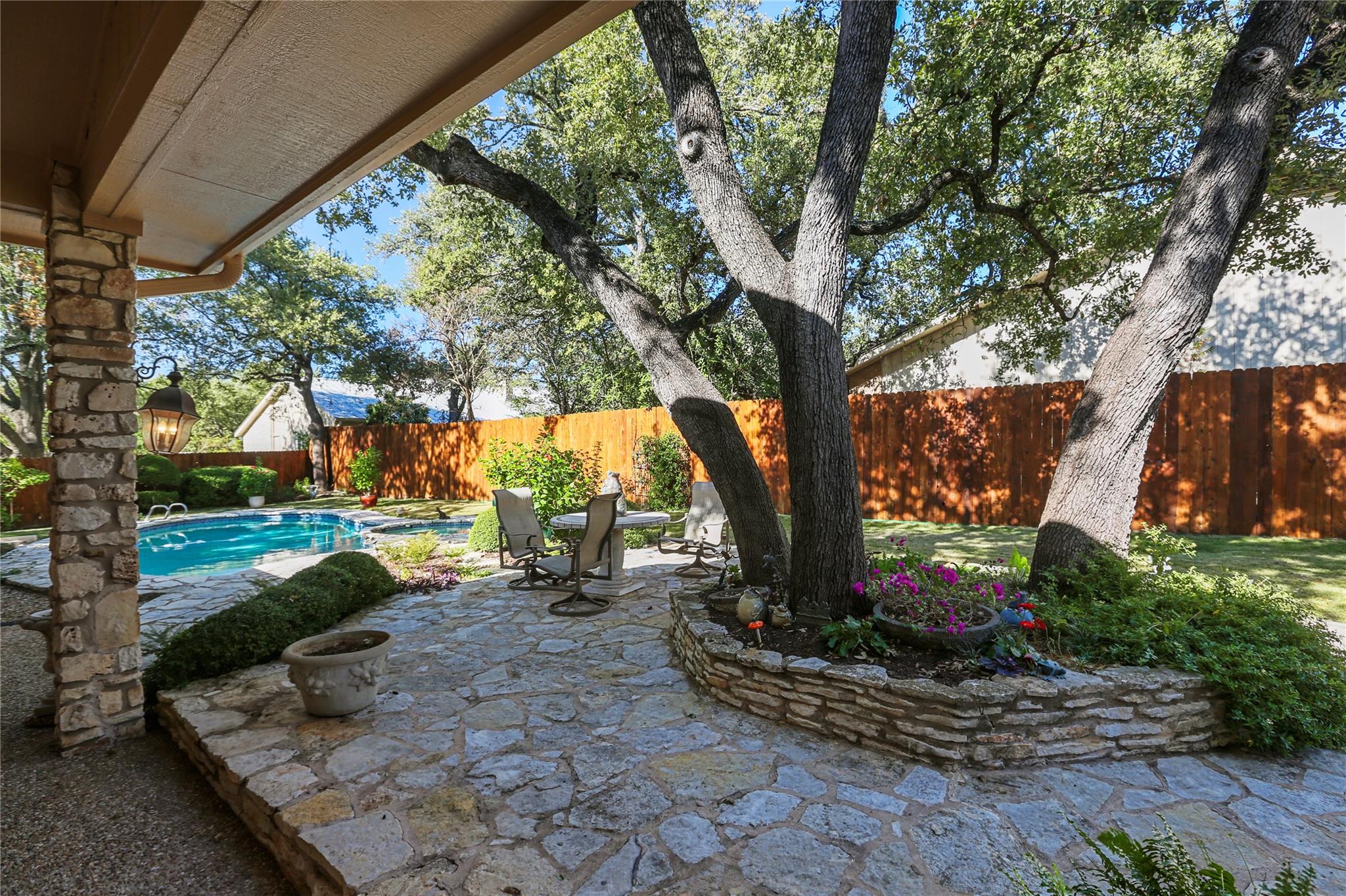 7702 Pleasant Meadow Cir, Austin, TX 78731