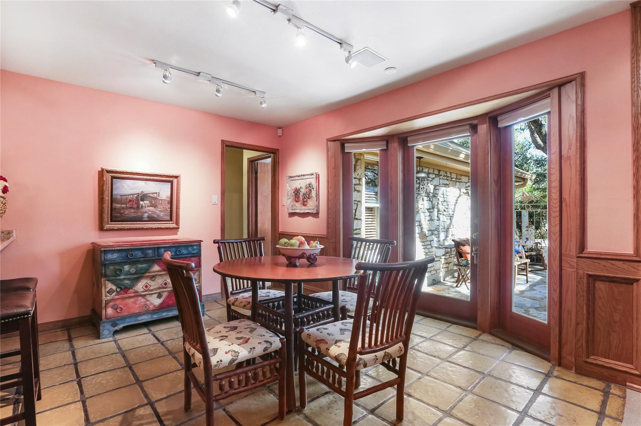 7702 Pleasant Meadow Cir, Austin, TX 78731