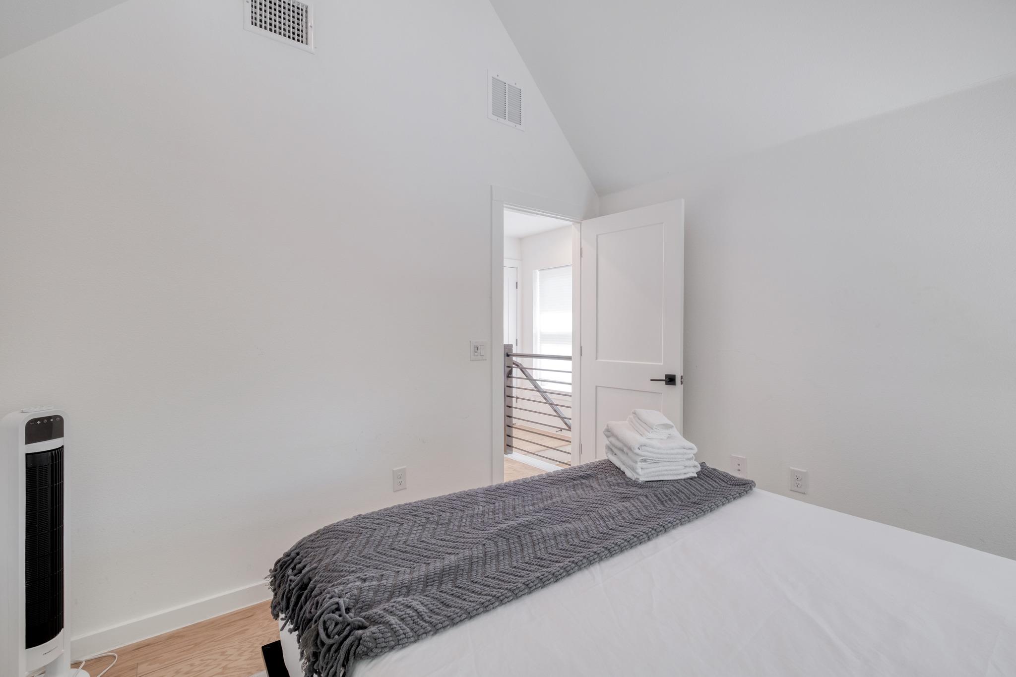 5406 Downs Dr # 2, Austin, TX 78721