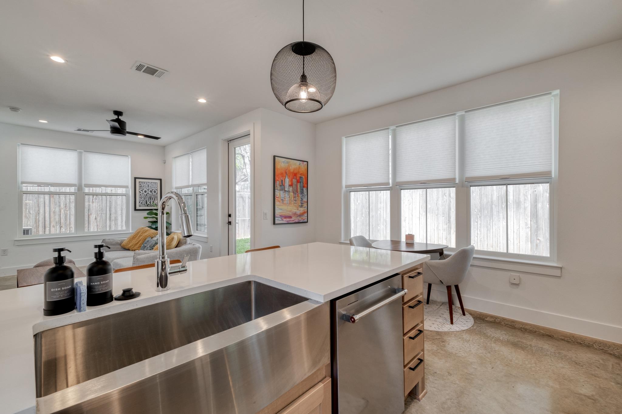 5406 Downs Dr # 2, Austin, TX 78721