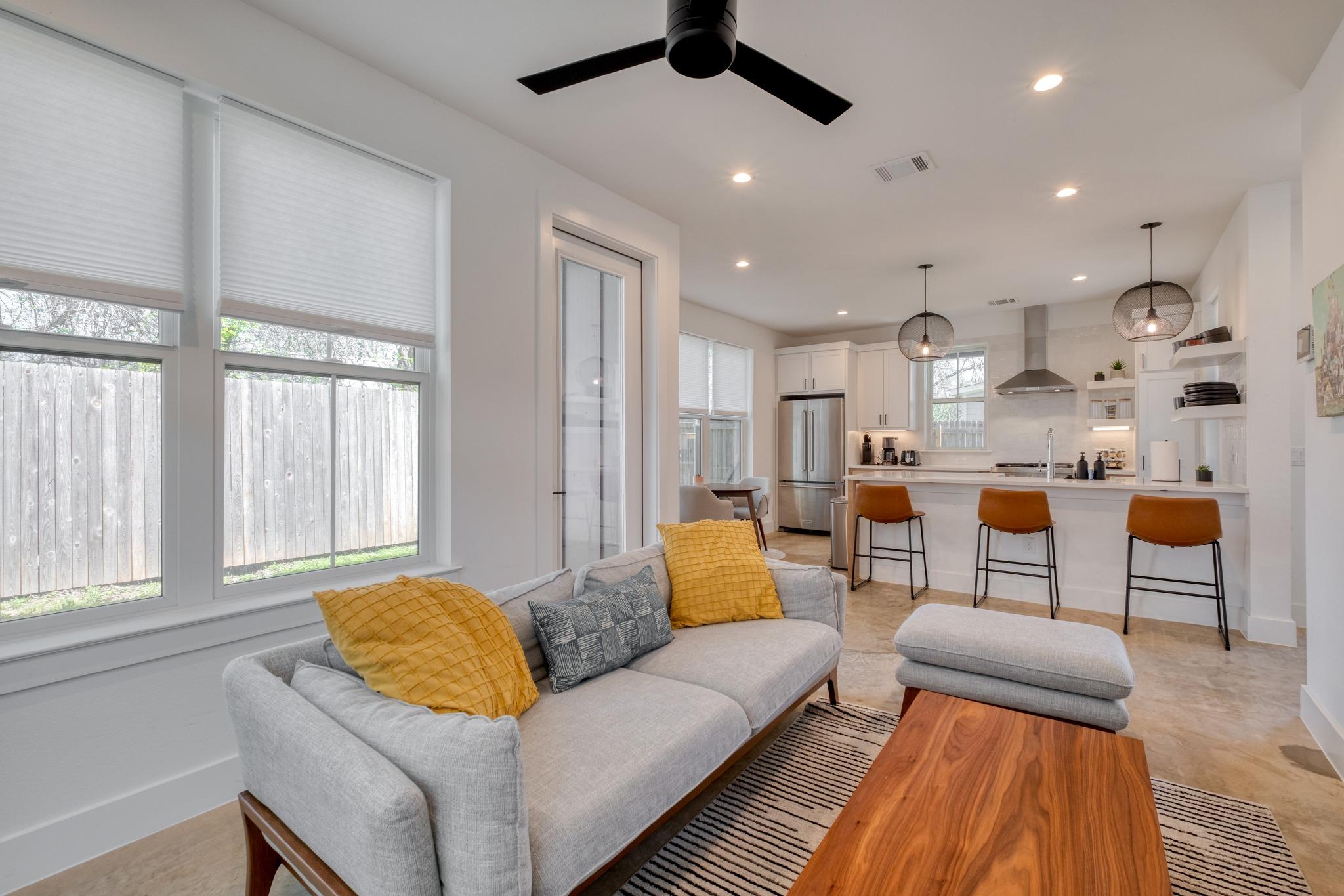 5406 Downs Dr # 2, Austin, TX 78721