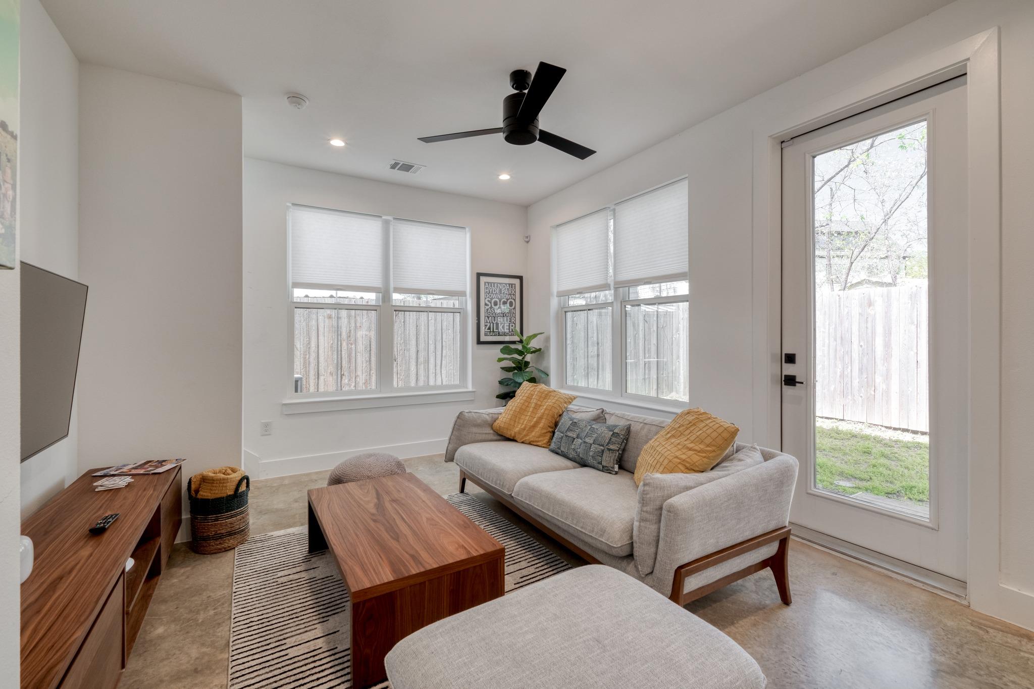 5406 Downs Dr # 2, Austin, TX 78721