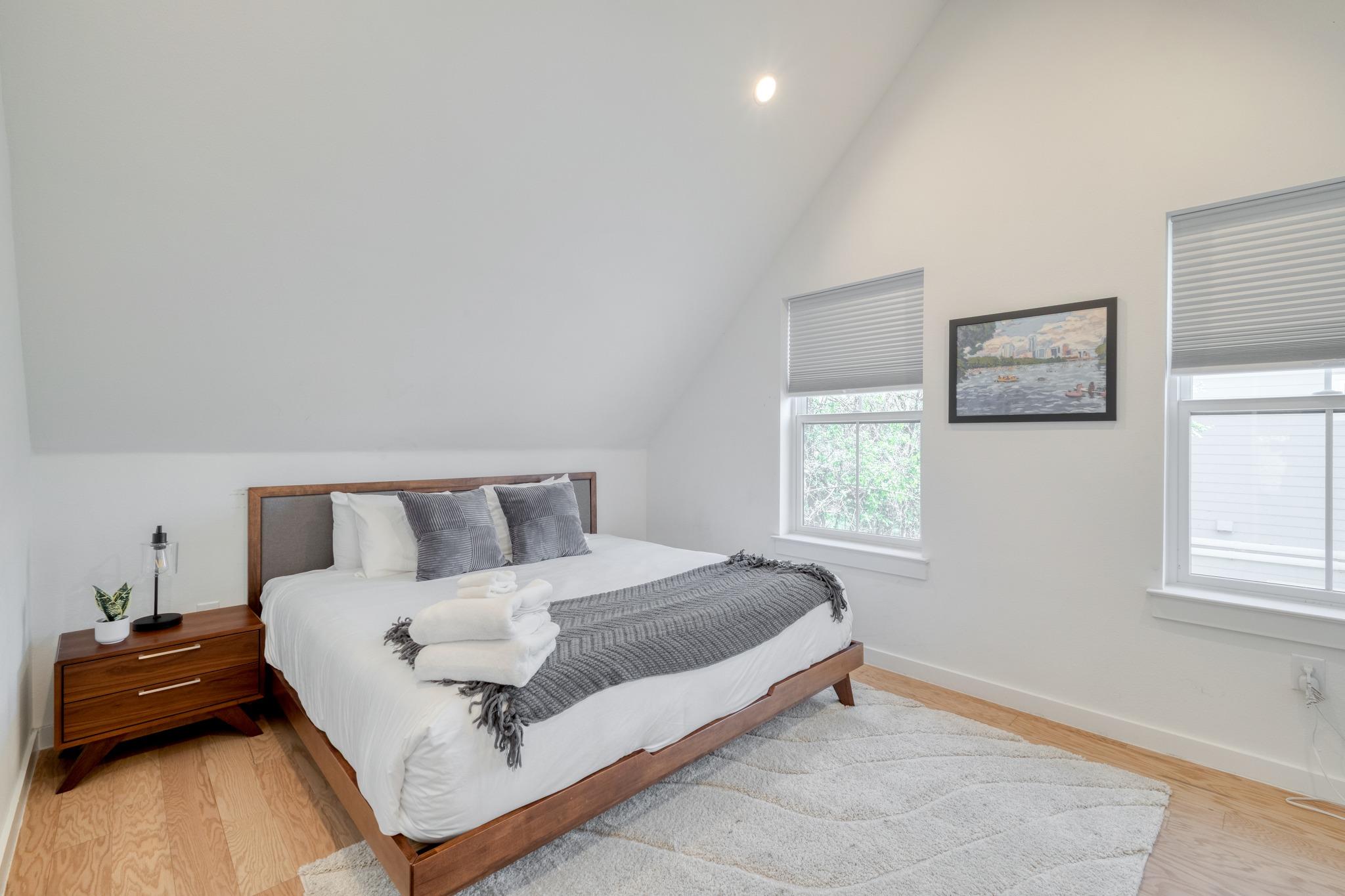 5406 Downs Dr # 2, Austin, TX 78721