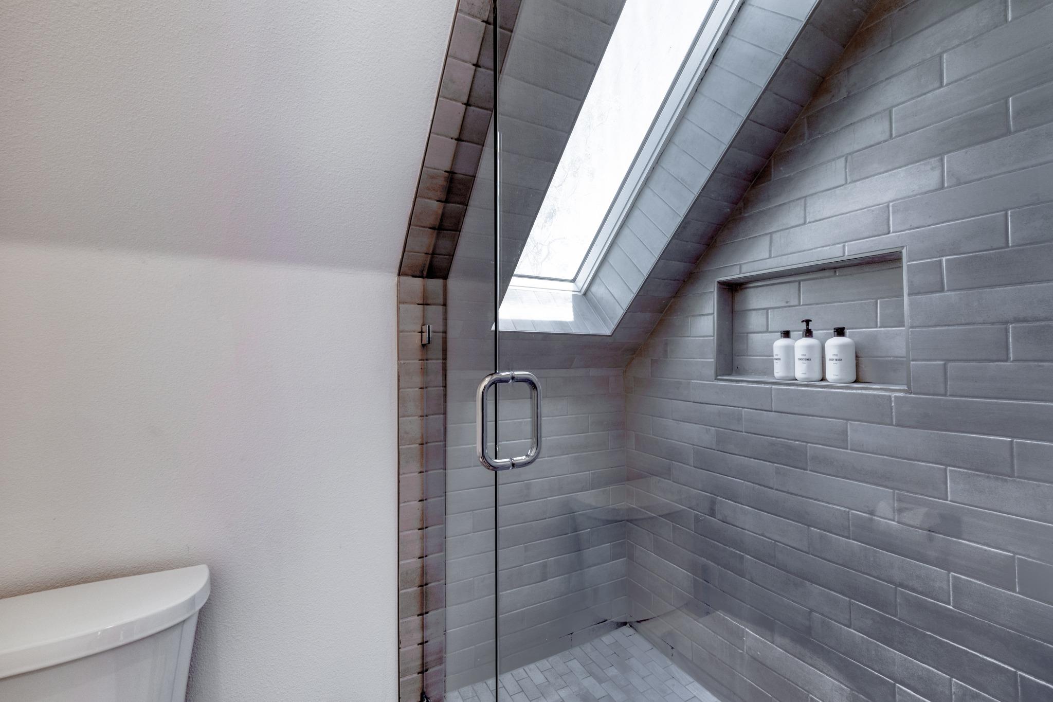 5406 Downs Dr # 2, Austin, TX 78721