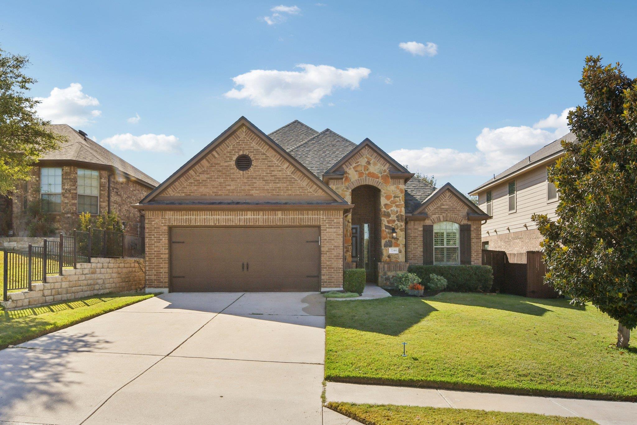 2244 Hilltop Climb Dr, Leander, TX 78641