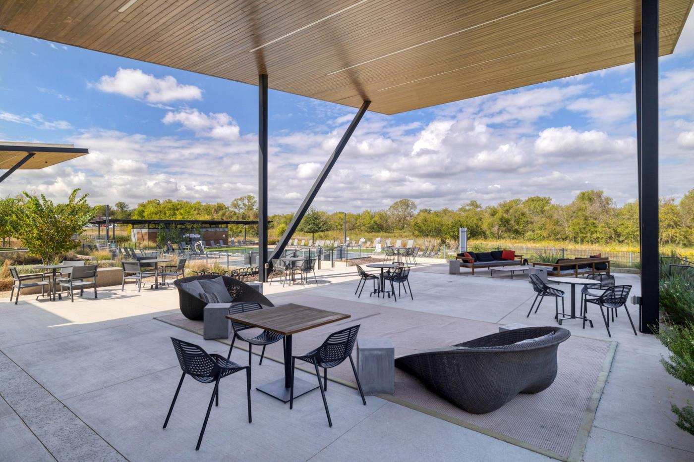 7607 Eckington St # 235, Austin, TX 78744