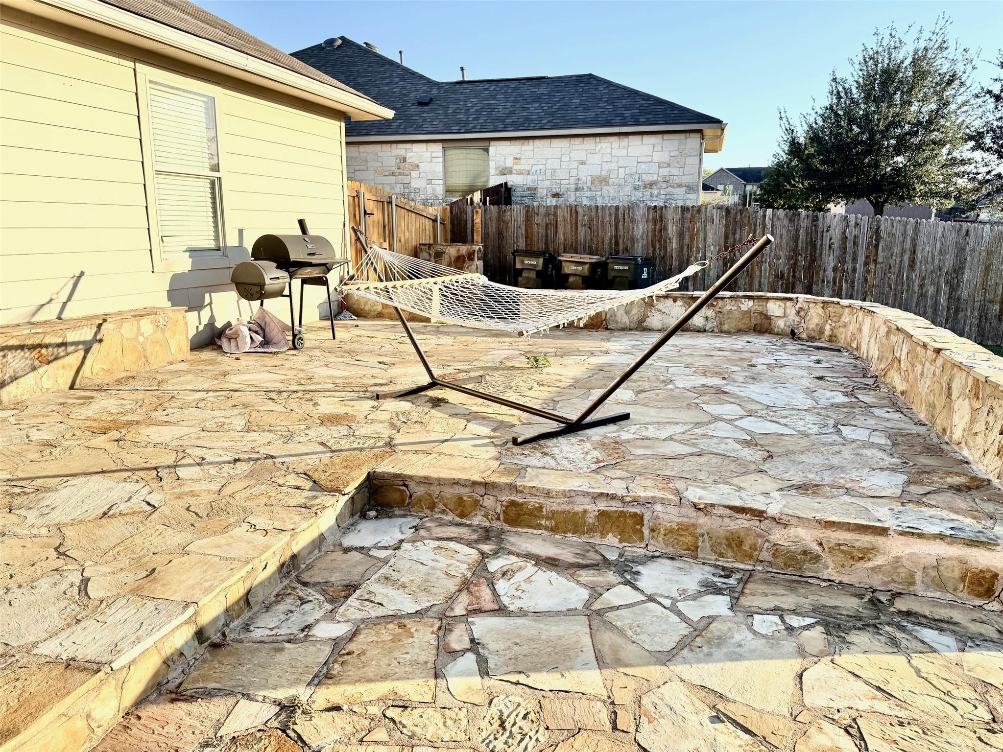 168 Dolomite Dr, Buda, TX 78610