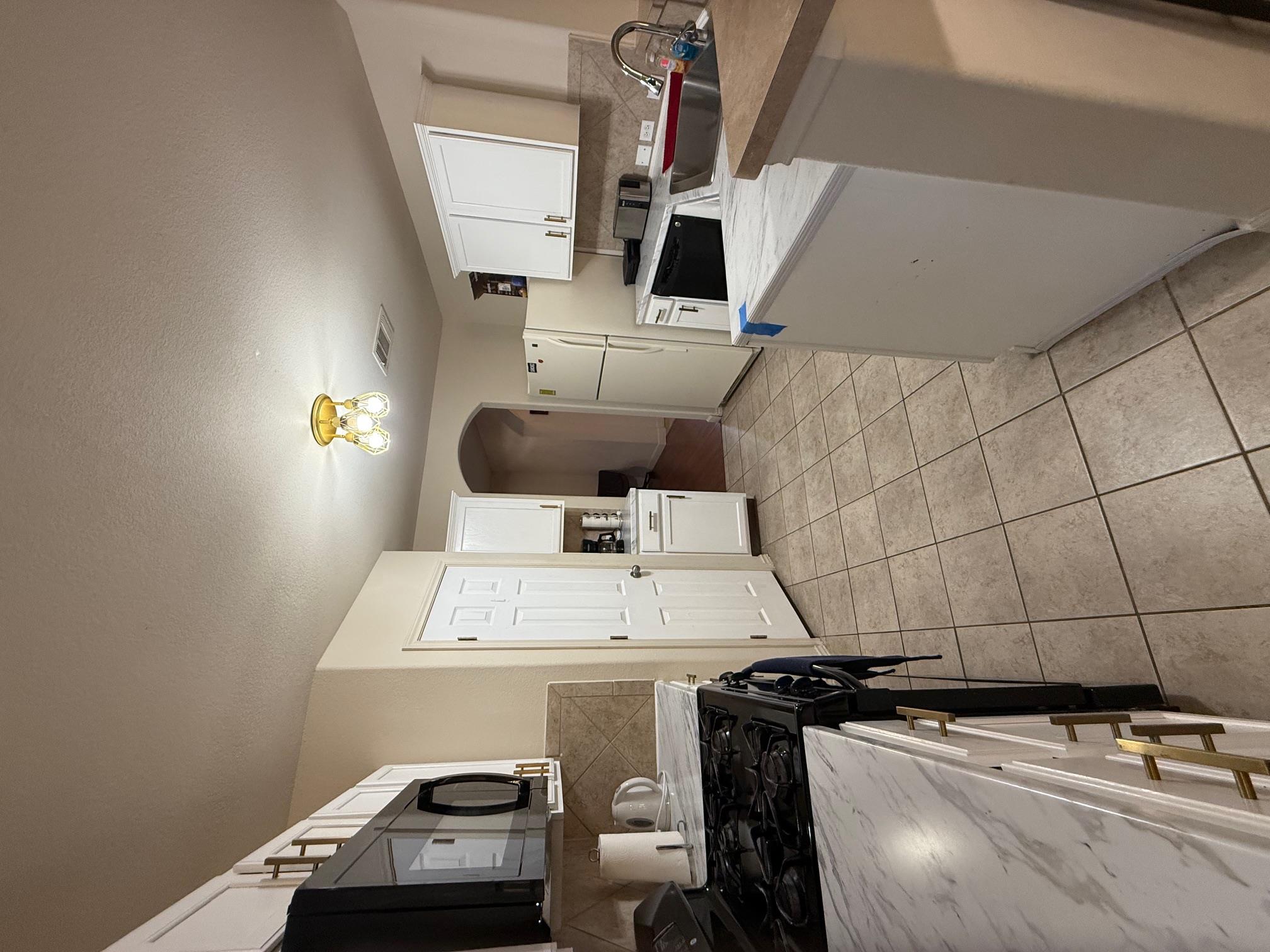 168 Dolomite Dr, Buda, TX 78610