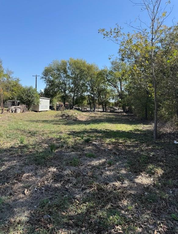 502 S Alamo St, Bartlett, TX 76511