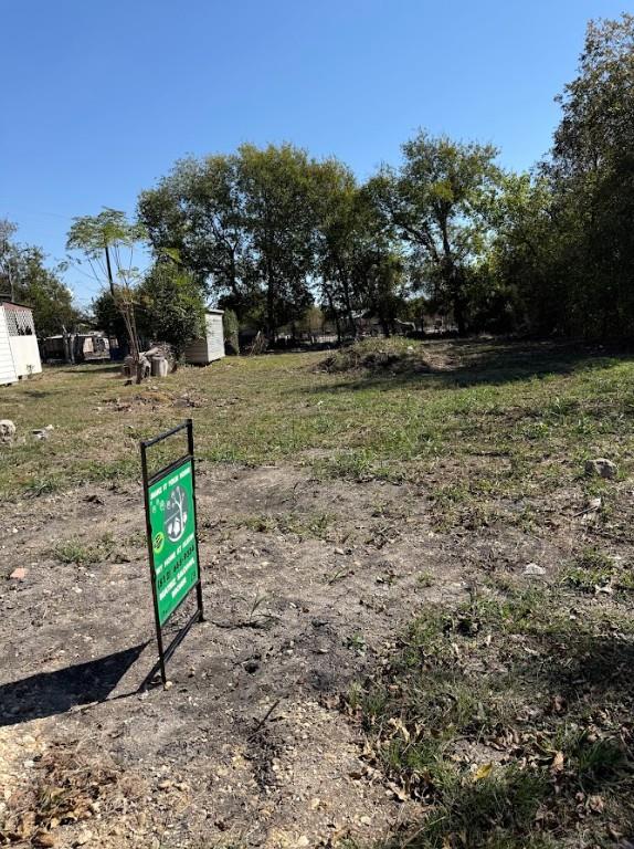 502 S Alamo St, Bartlett, TX 76511