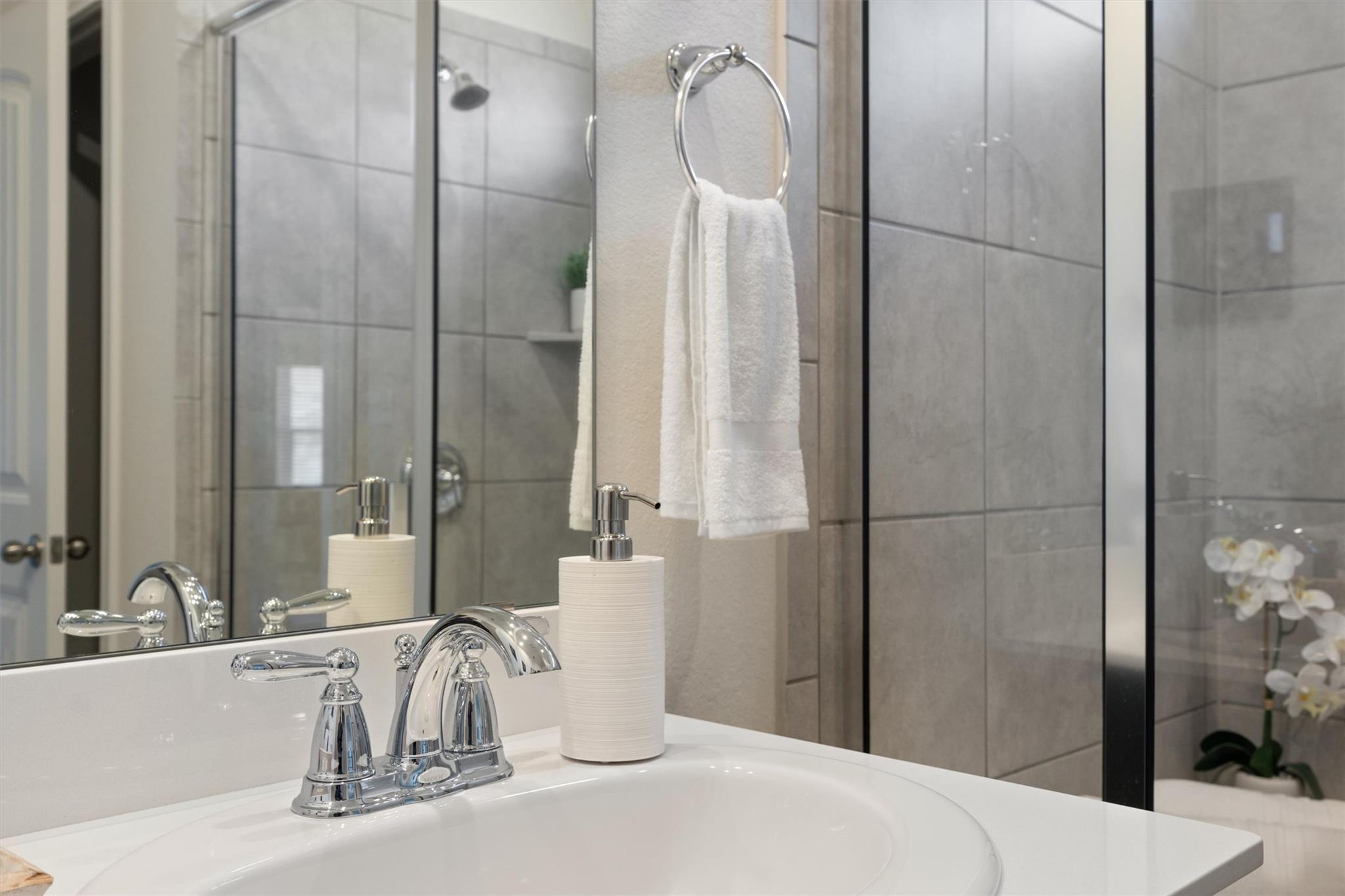 1008 Sundrops St, Leander, TX 78641