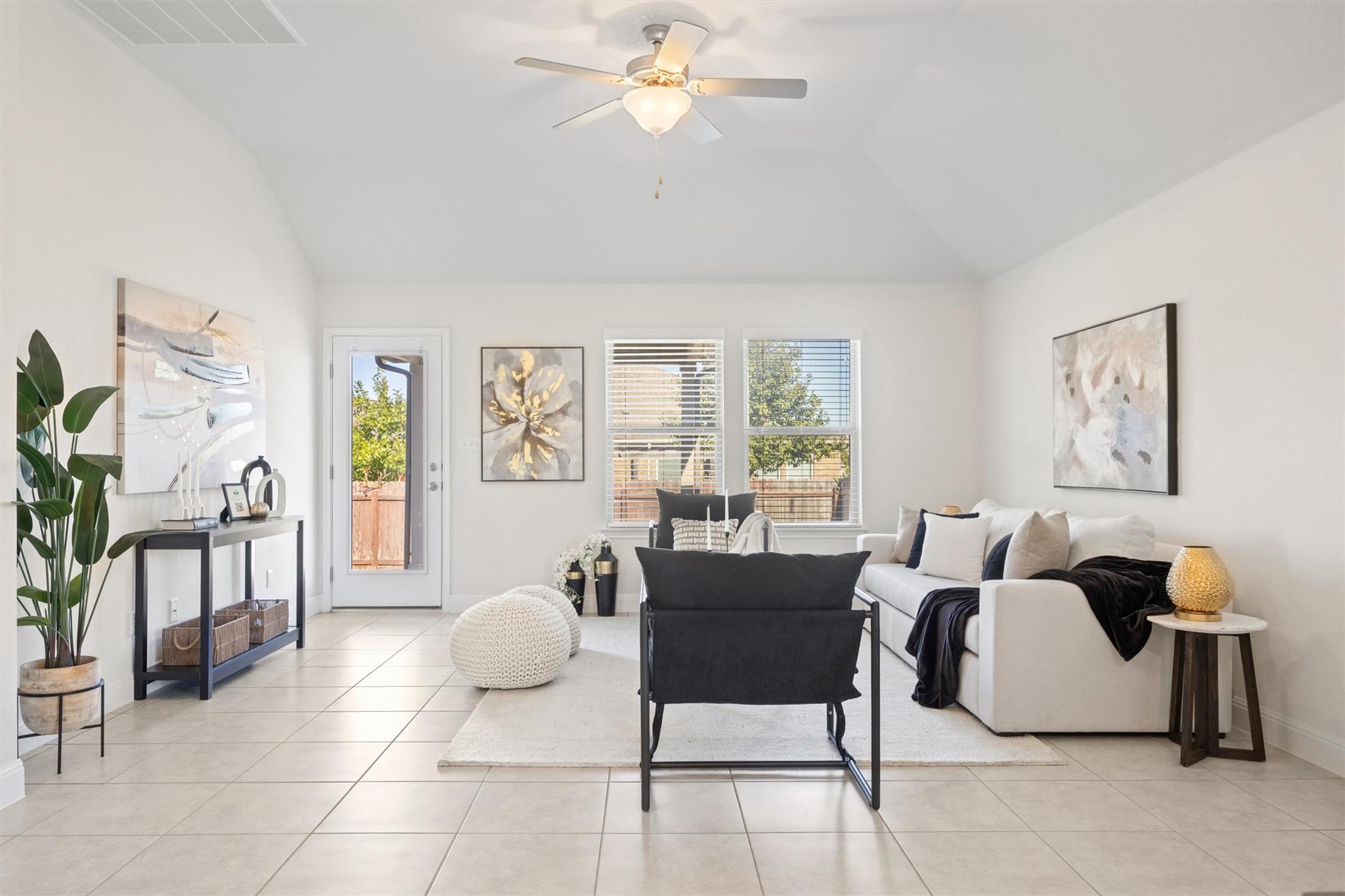 1008 Sundrops St, Leander, TX 78641