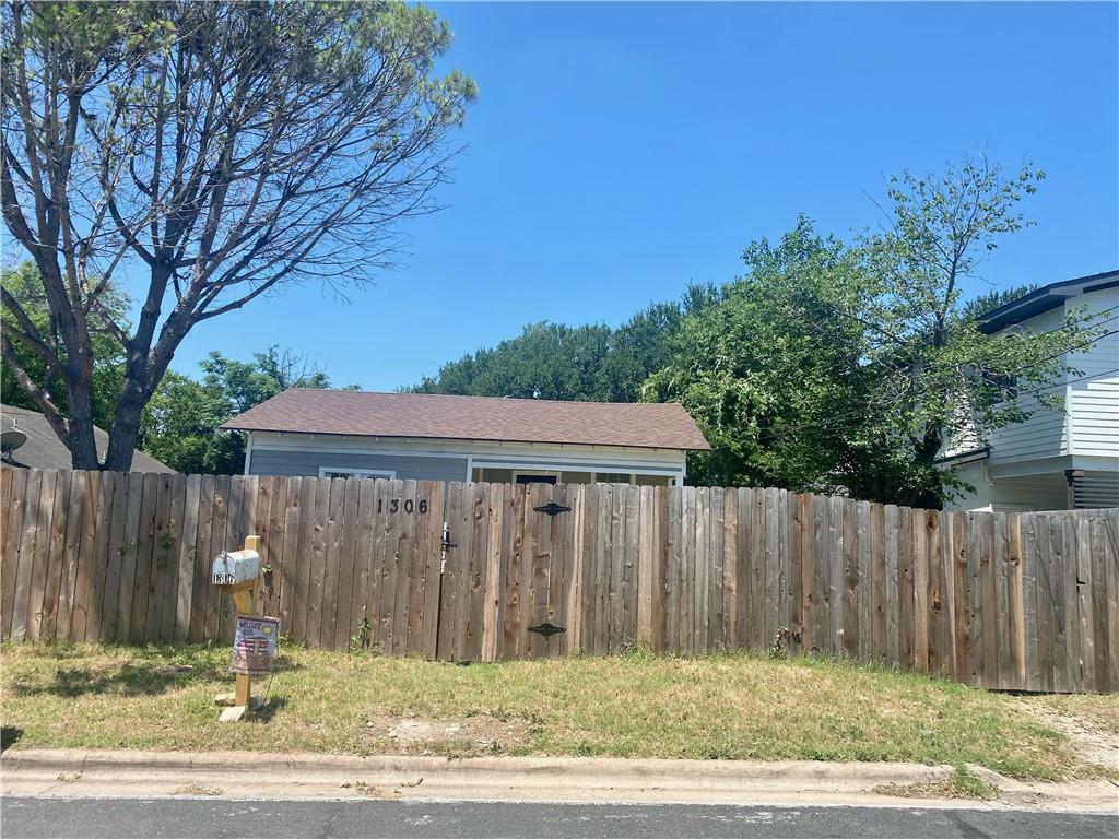 1306 Perez St, Austin, TX 78721