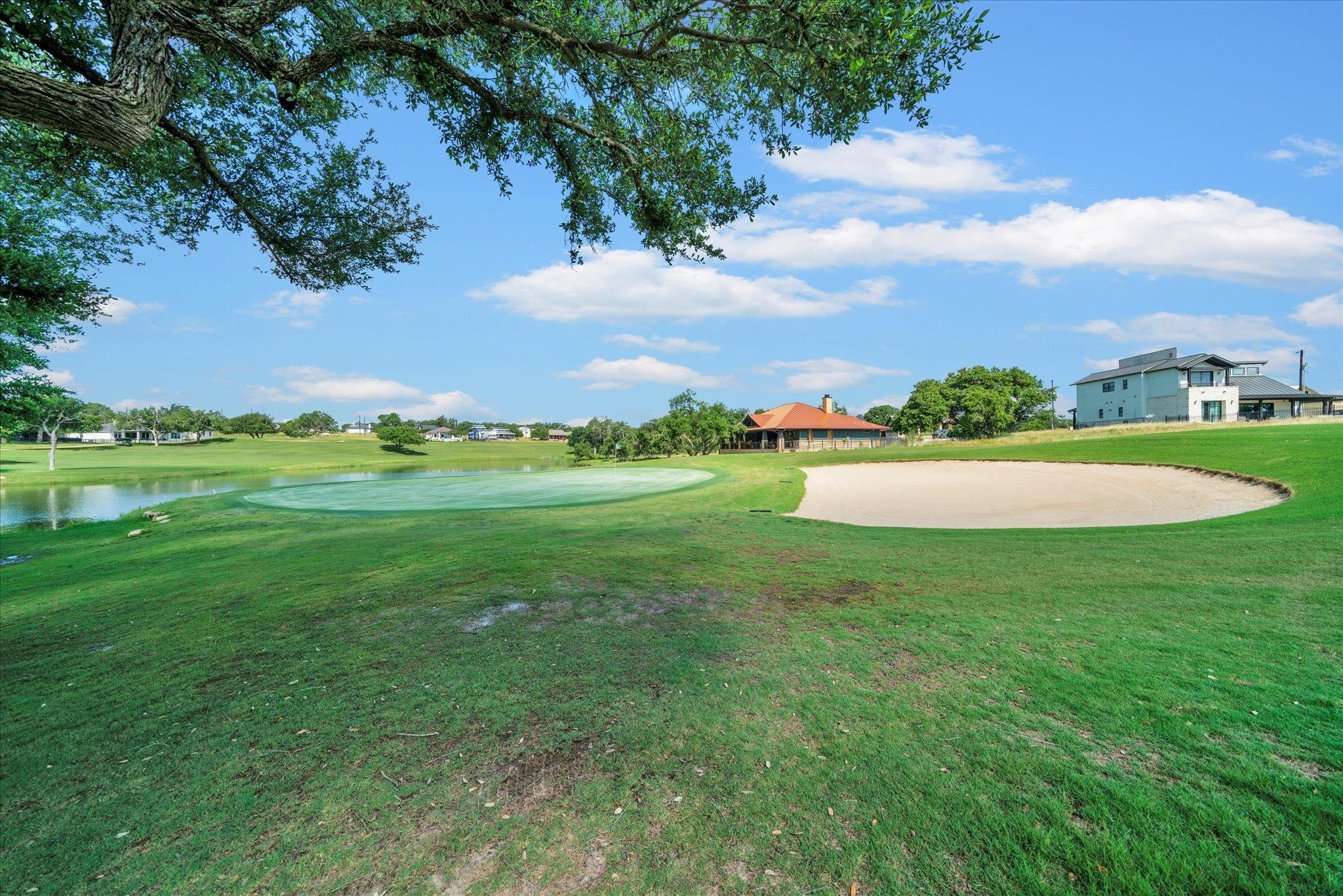 121 S JESSE STIFF Dr, Blanco, TX 78606