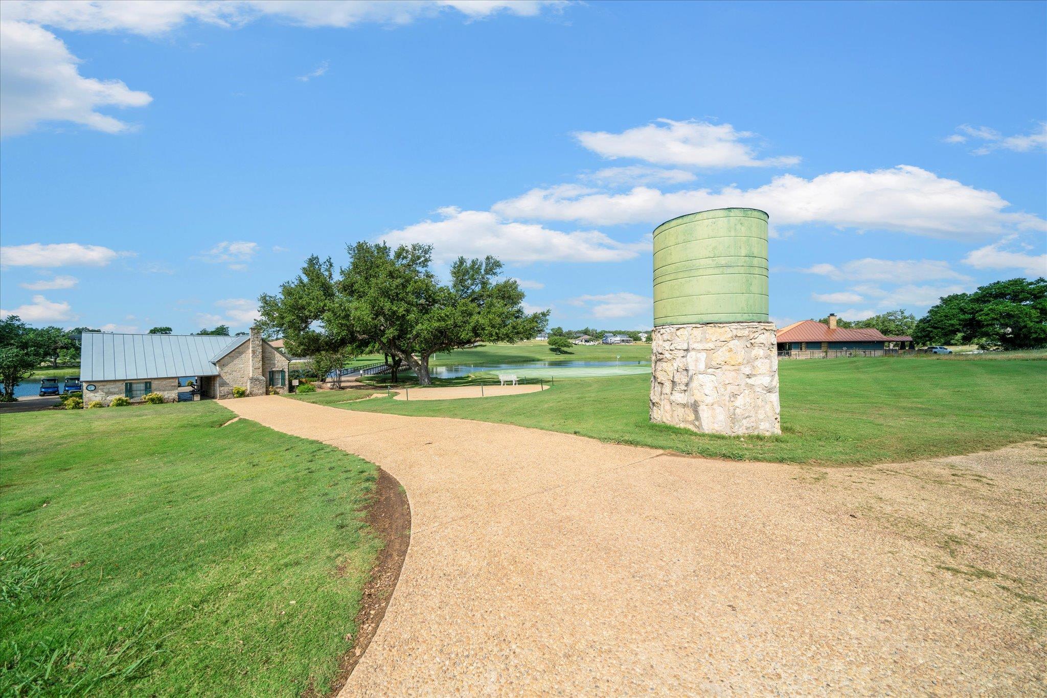 121 S JESSE STIFF Dr, Blanco, TX 78606