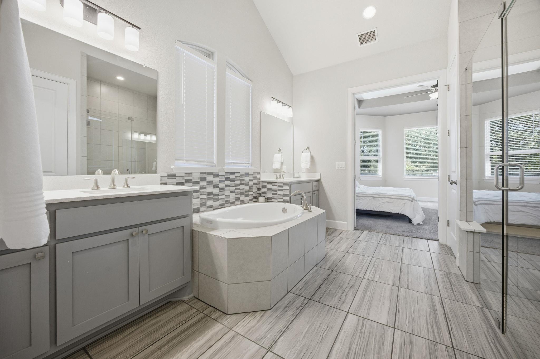 308 Cross Timbers Dr, Georgetown, TX 78628