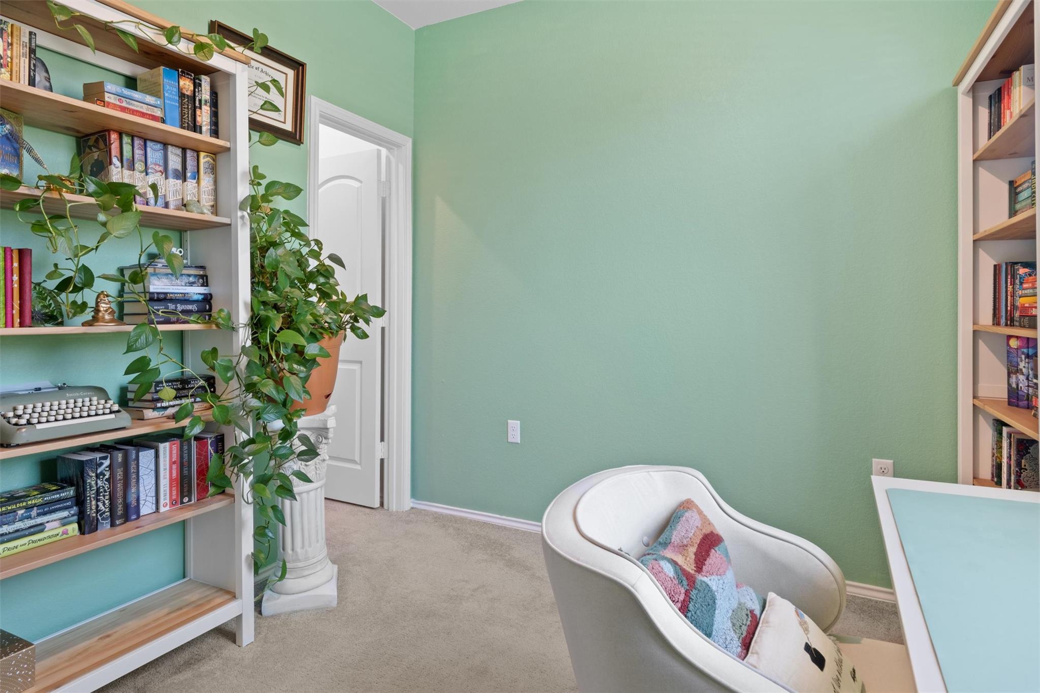 6809 Ellsworth Walk, Austin, TX 78724