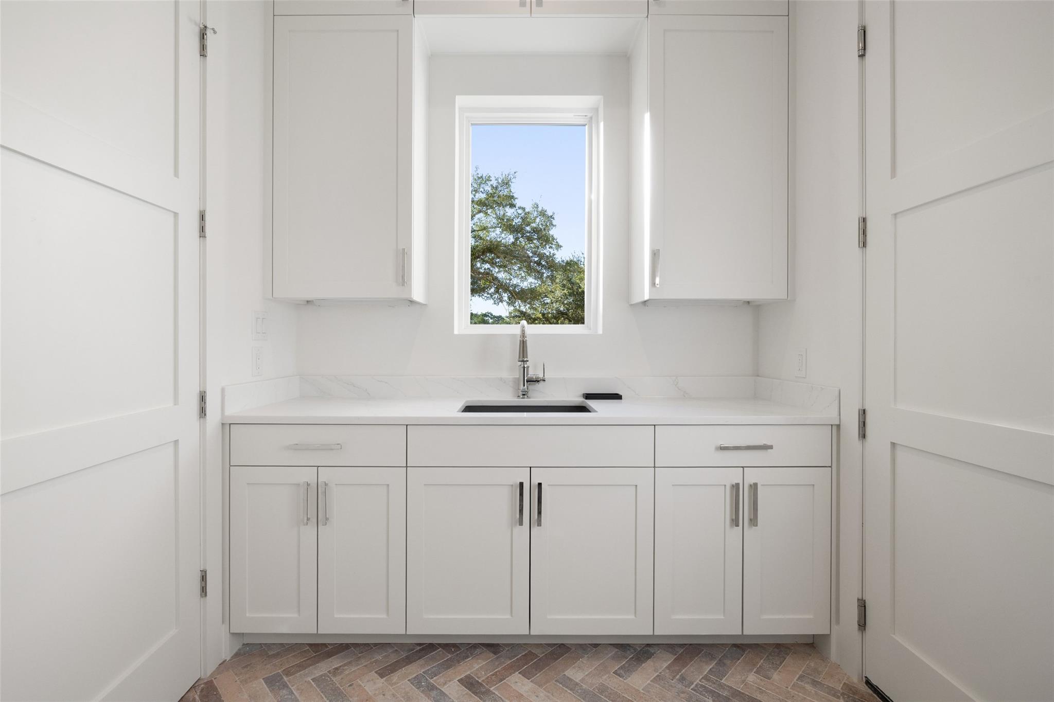 12120 FITZHUGH Pl, Dripping Springs, TX 78620