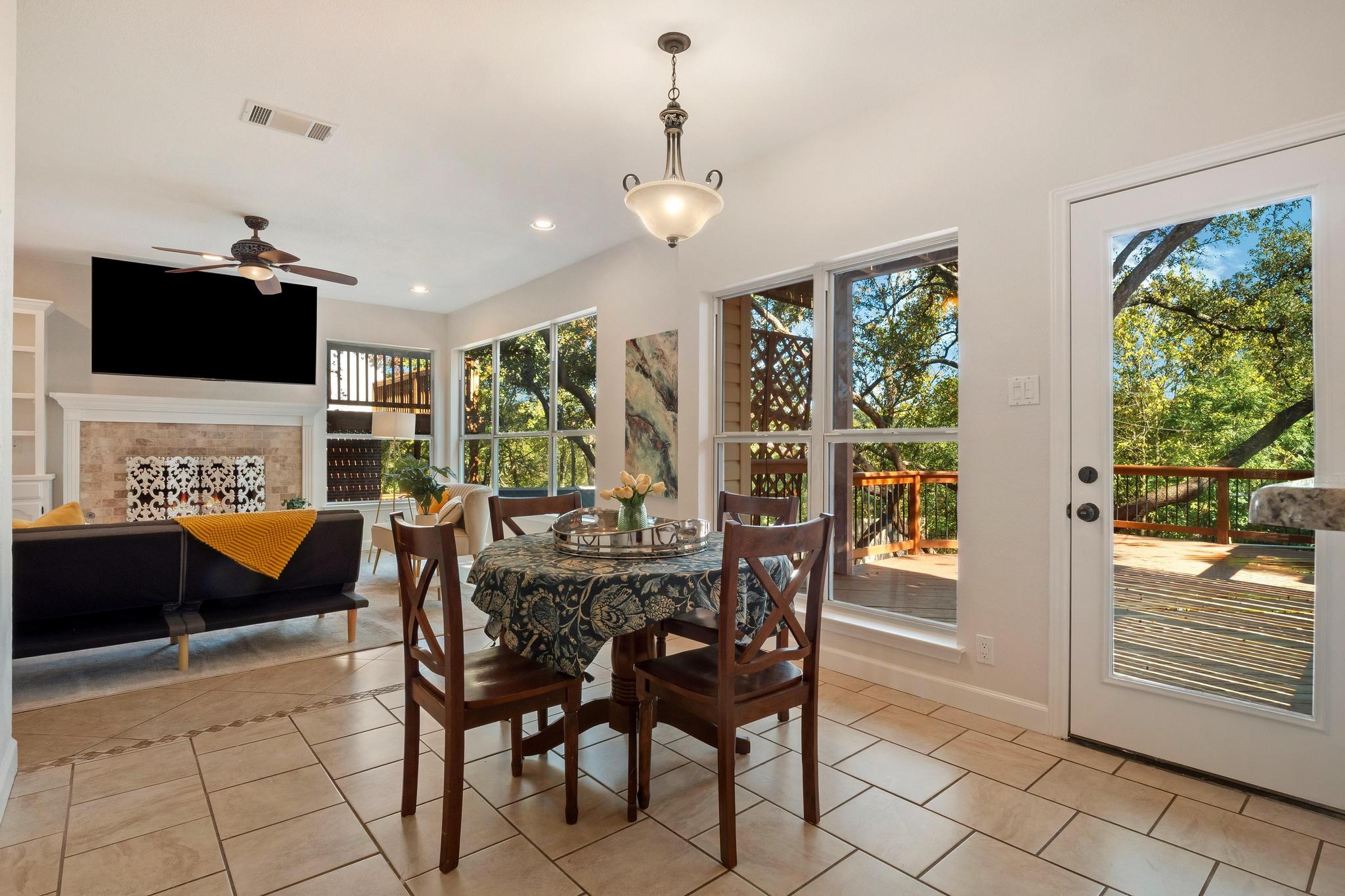 3913 Caney Creek Rd, Austin, TX 78732