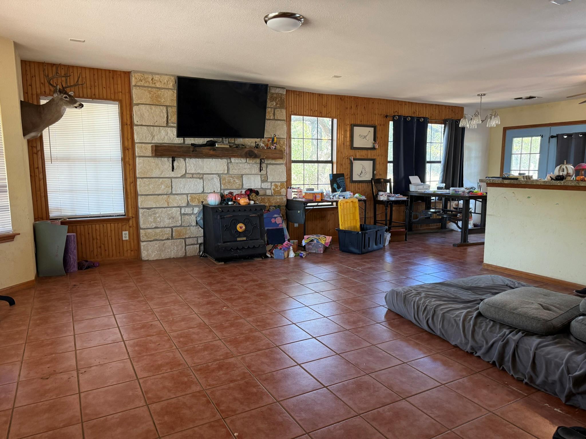 350 Hugo Rd, San Marcos, TX 78666