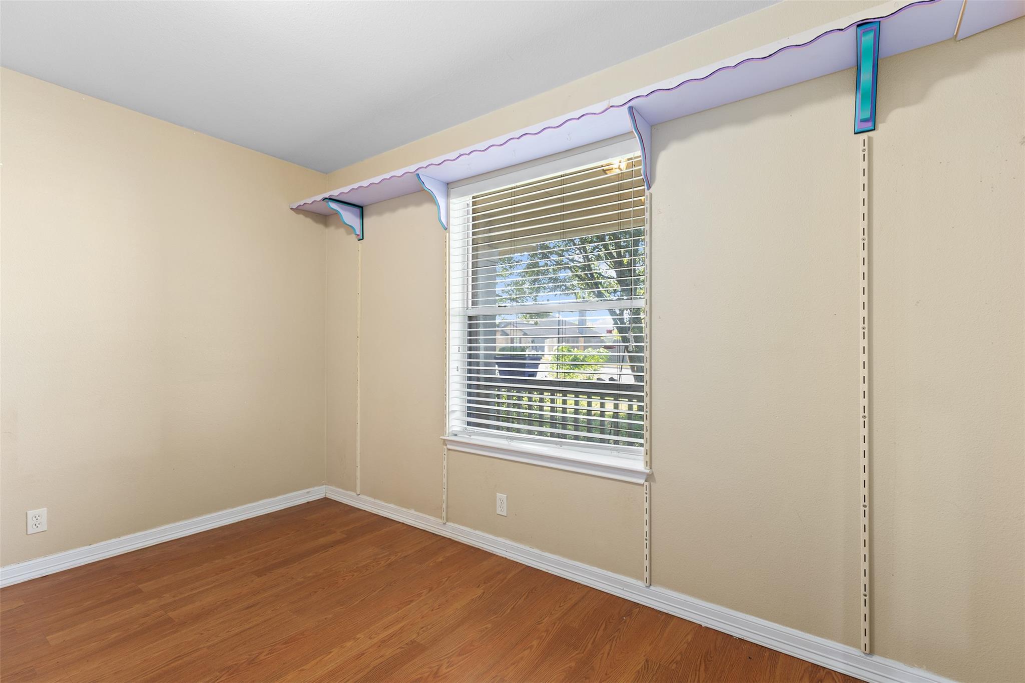 918 ESTATE DR Dr, Hutto, TX 78634