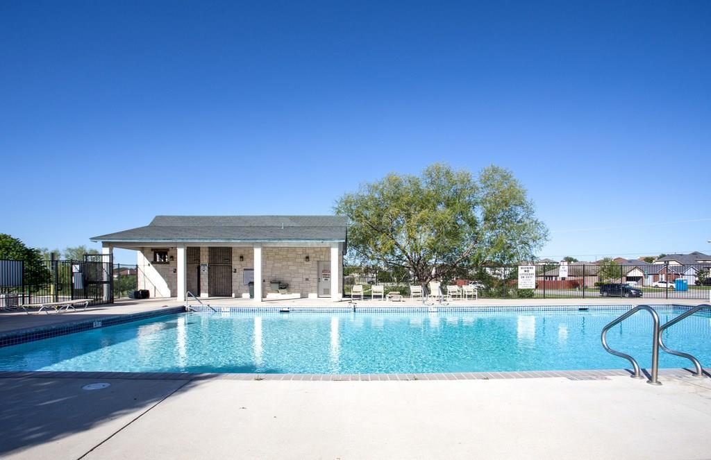 918 ESTATE DR Dr, Hutto, TX 78634