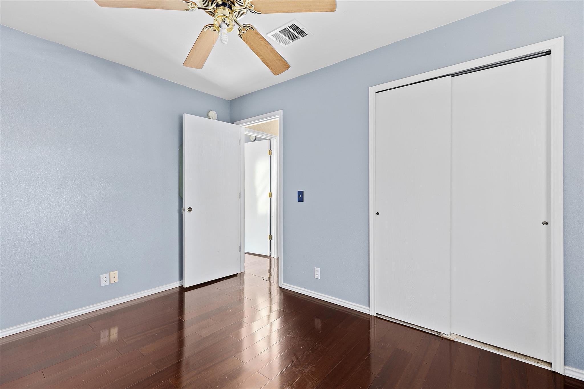 918 ESTATE DR Dr, Hutto, TX 78634