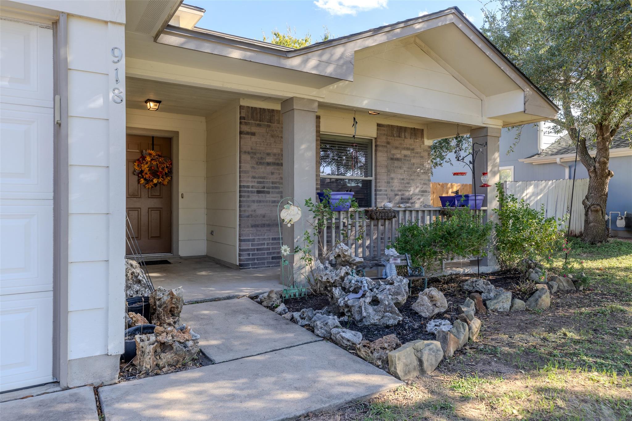 918 ESTATE DR Dr, Hutto, TX 78634