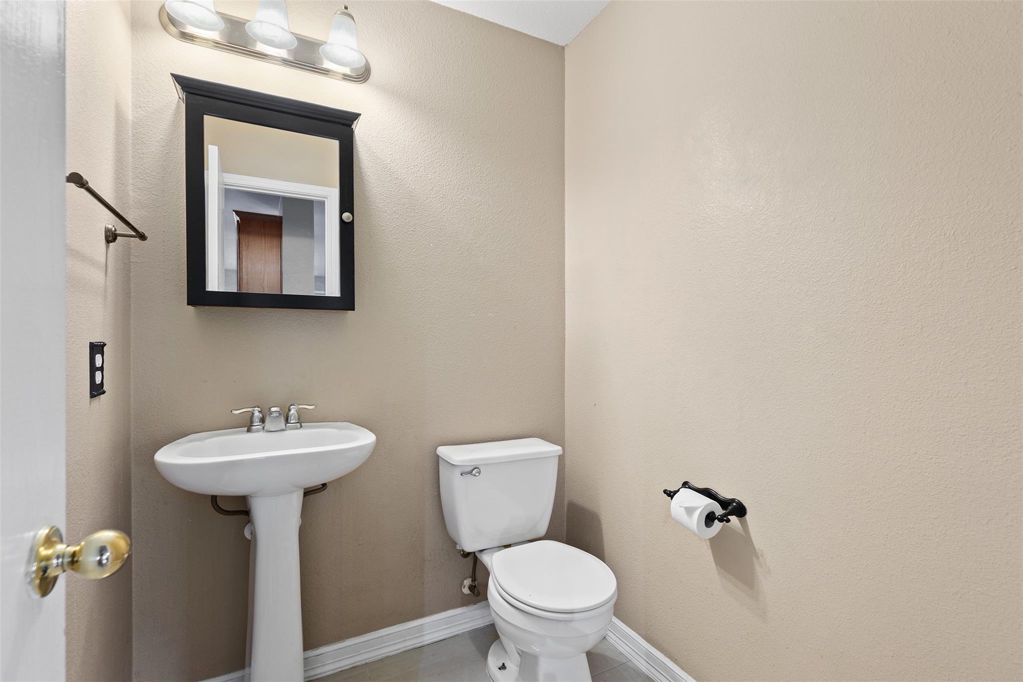 918 ESTATE DR Dr, Hutto, TX 78634