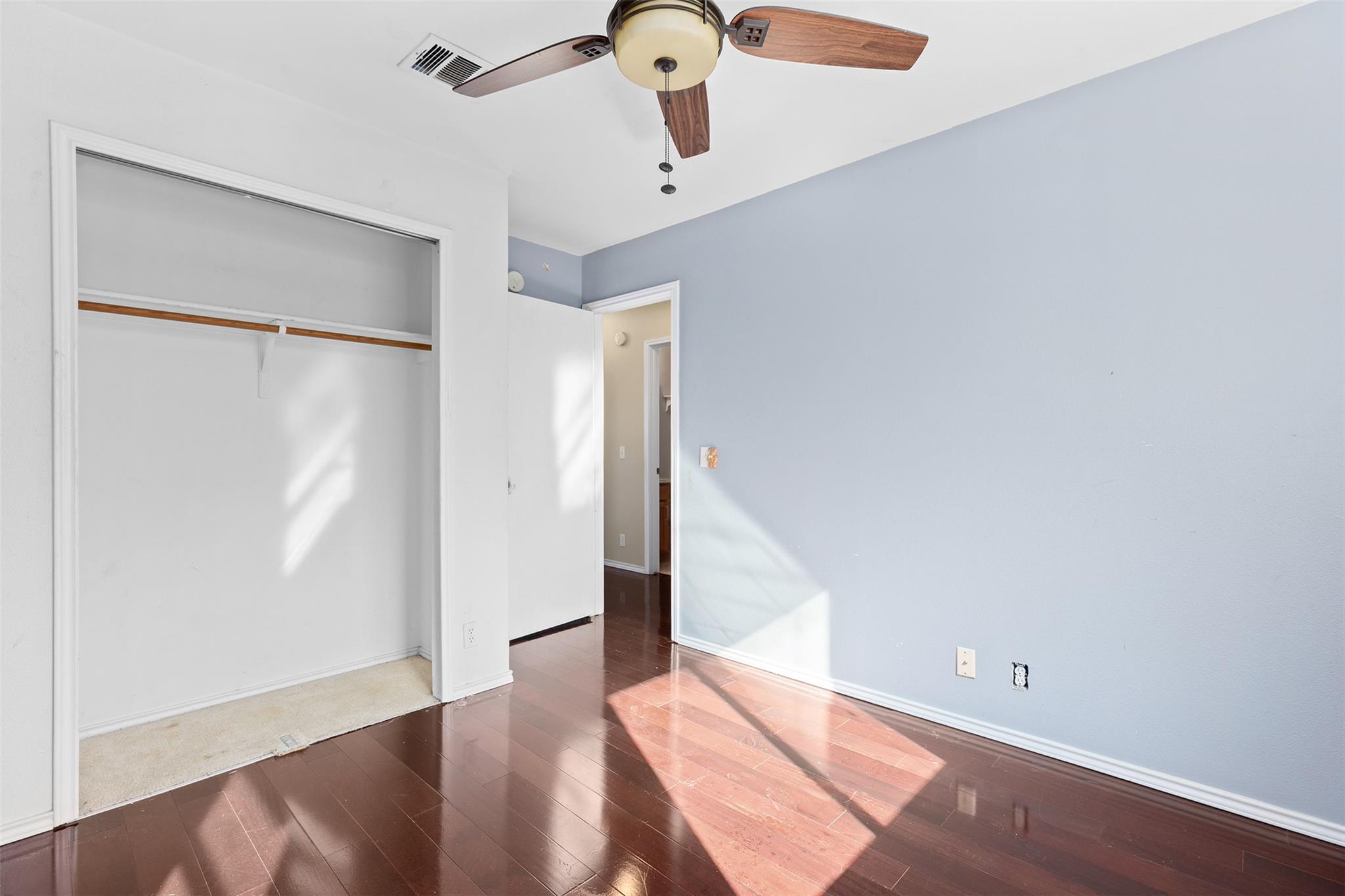 918 ESTATE DR Dr, Hutto, TX 78634