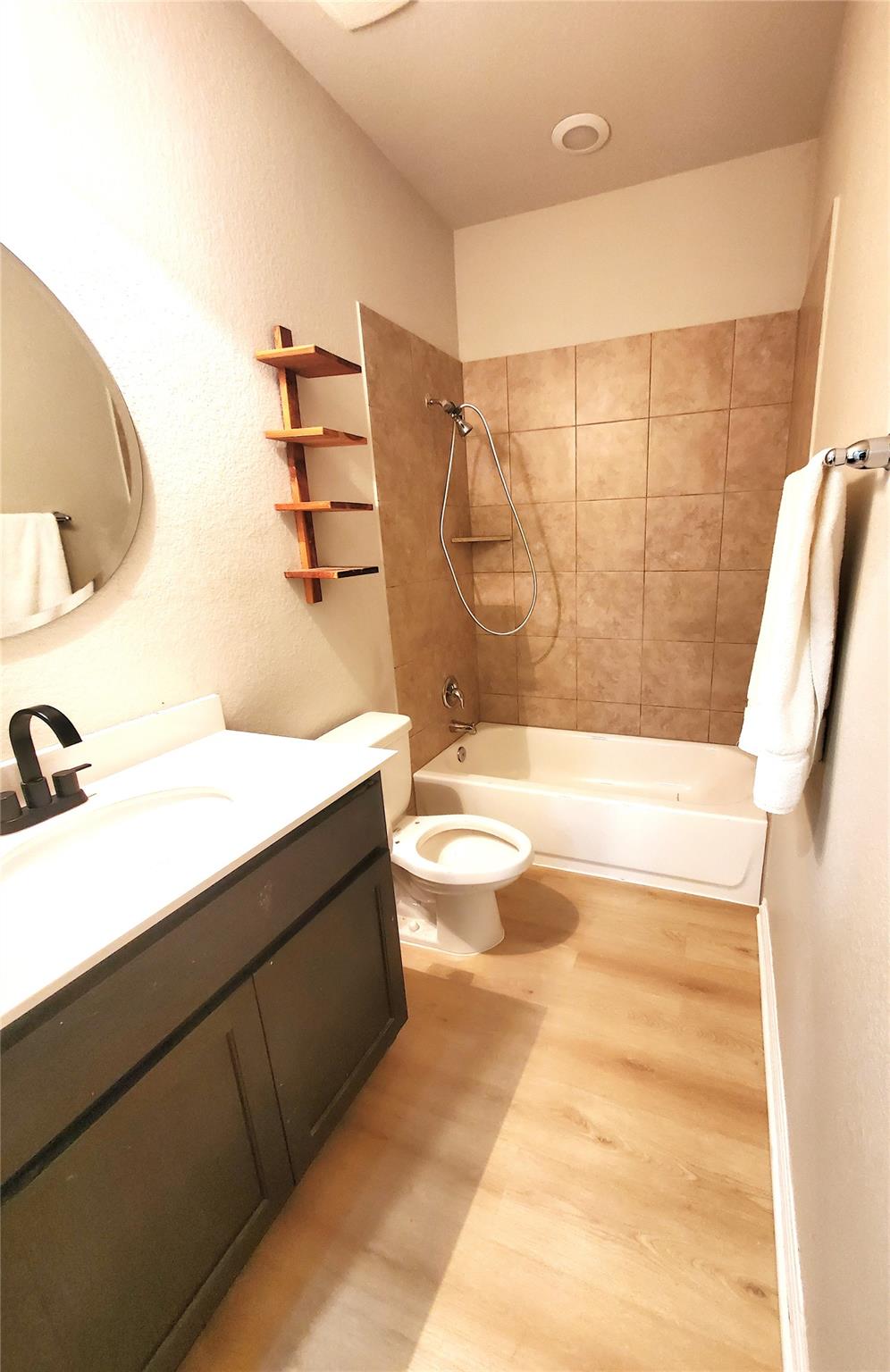 101 Prosecco Path, Leander, TX 78641