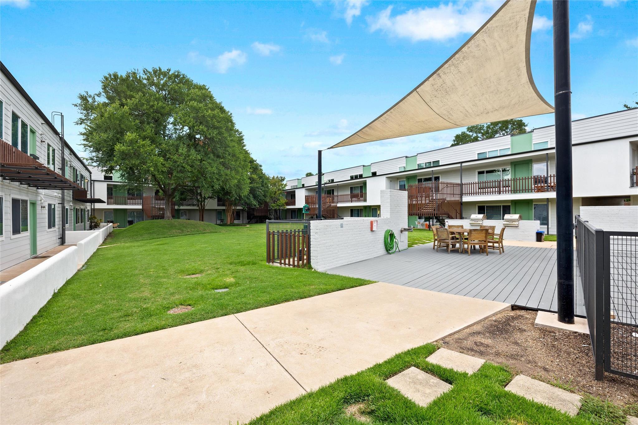 2200 Dickson Dr # 108, Austin, TX 78704