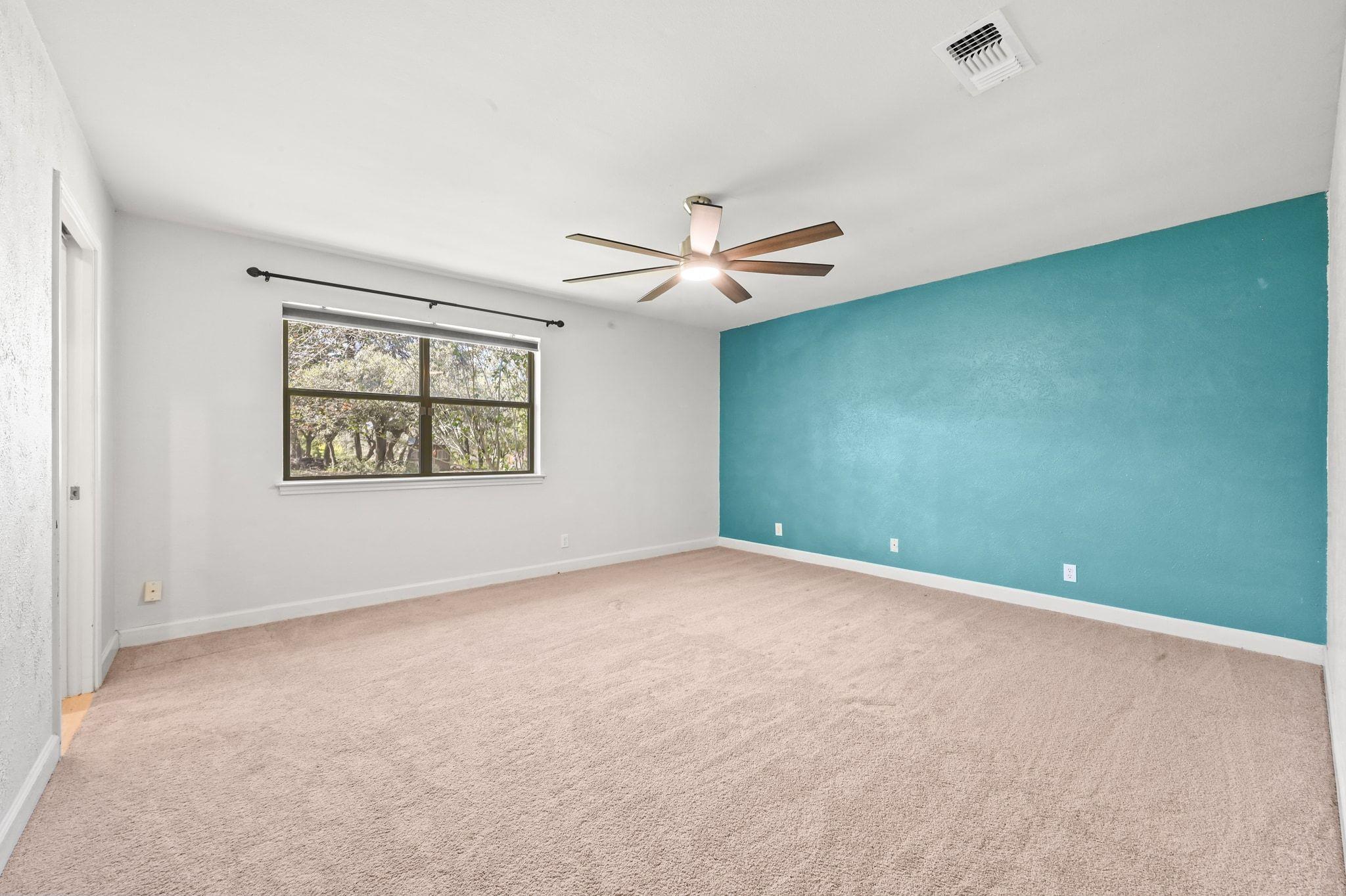 207 Leisurewoods Dr, Buda, TX 78610