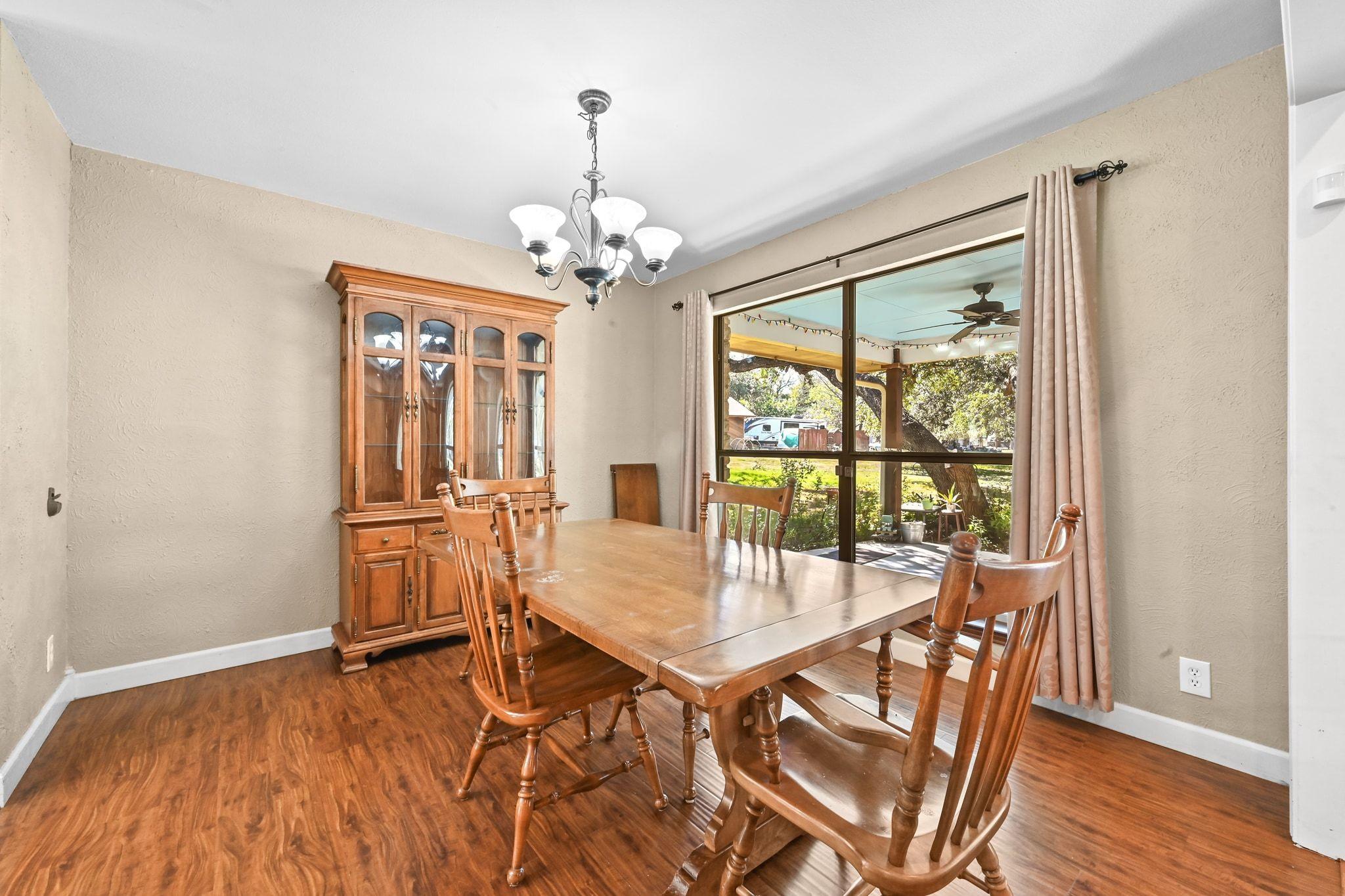 207 Leisurewoods Dr, Buda, TX 78610