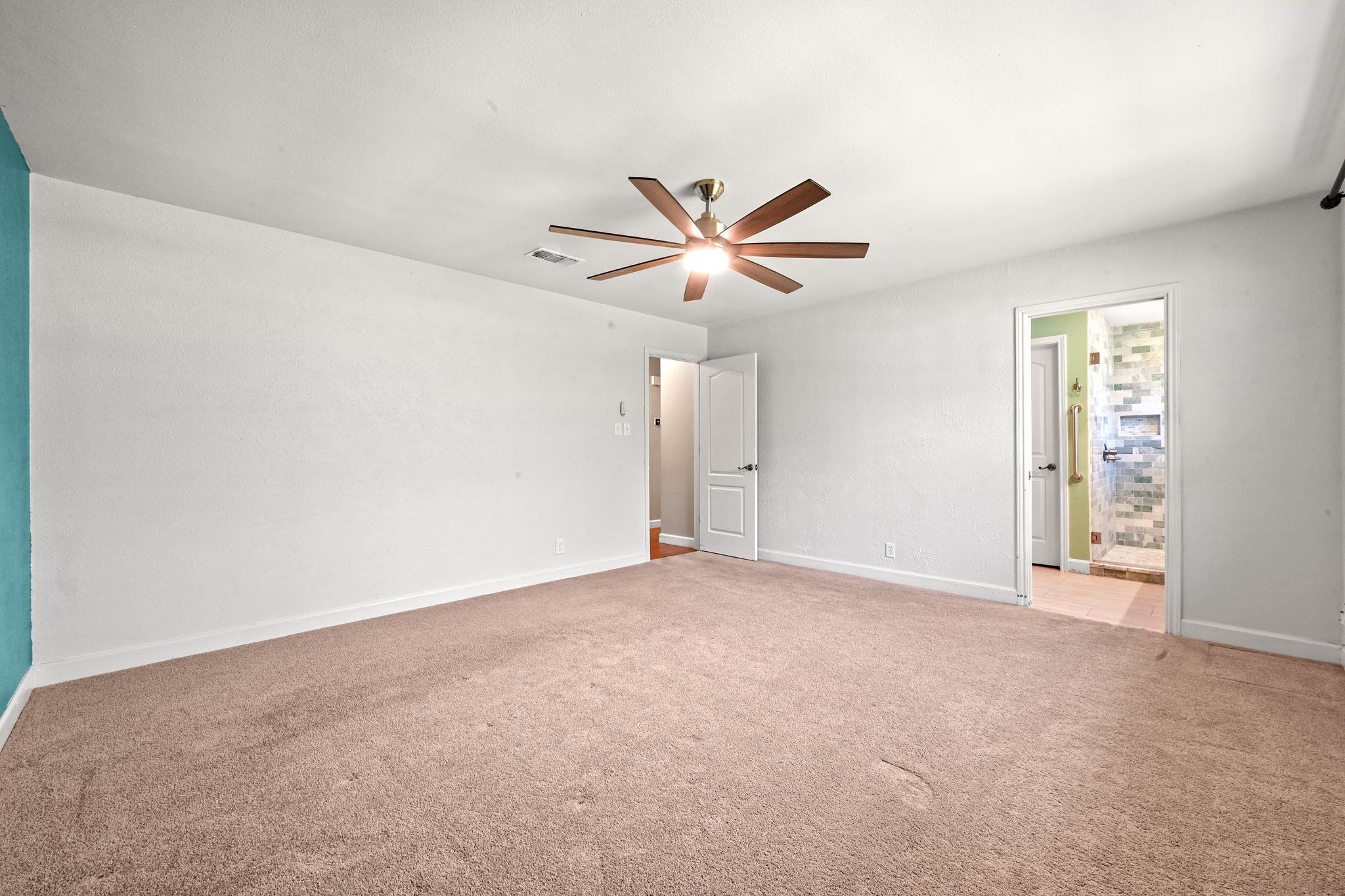 207 Leisurewoods Dr, Buda, TX 78610