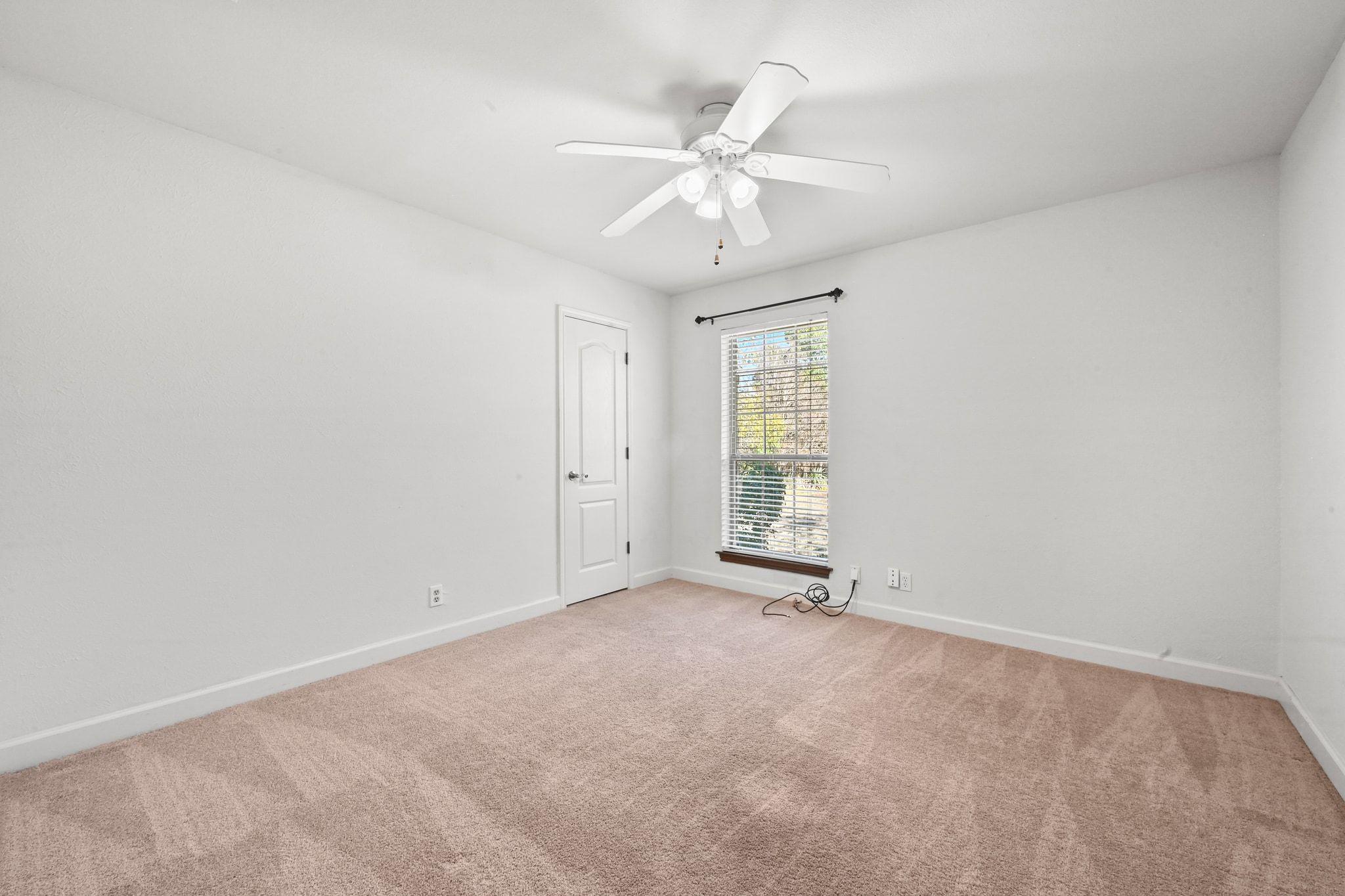 207 Leisurewoods Dr, Buda, TX 78610