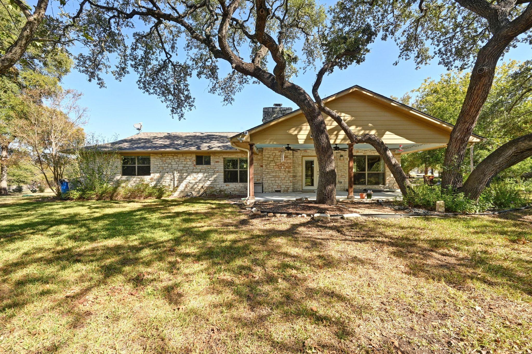 207 Leisurewoods Dr, Buda, TX 78610
