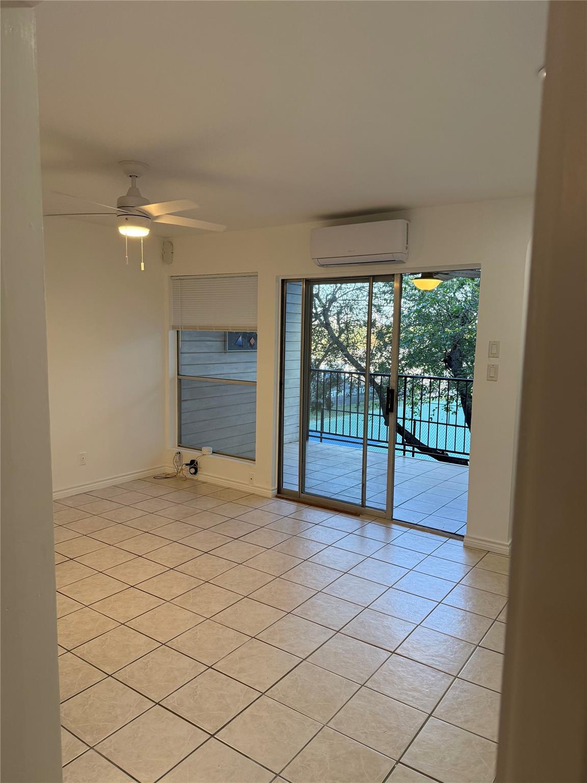 1214 Baron HIlls Dr # 207, Austin, TX 78704